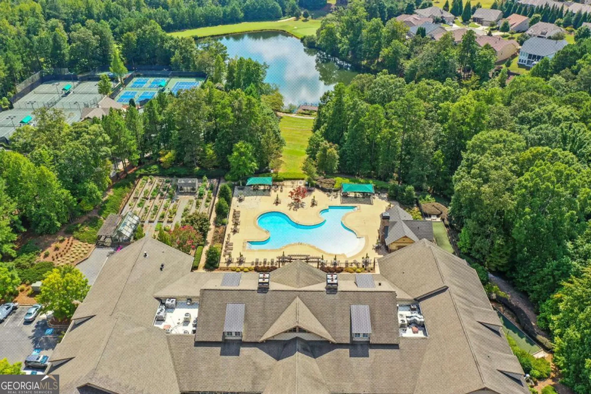 Property Slideshow image 12 of 40 | 402 laurel spring ct, Canton, GA, 30114