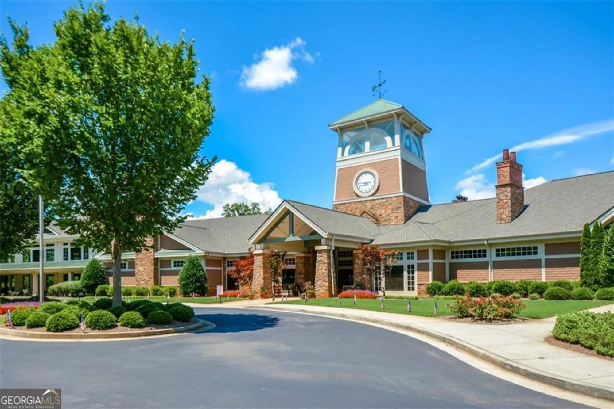 Property Slideshow image 39 of 48 | 6247 longleaf dr, Hoschton, GA, 30548