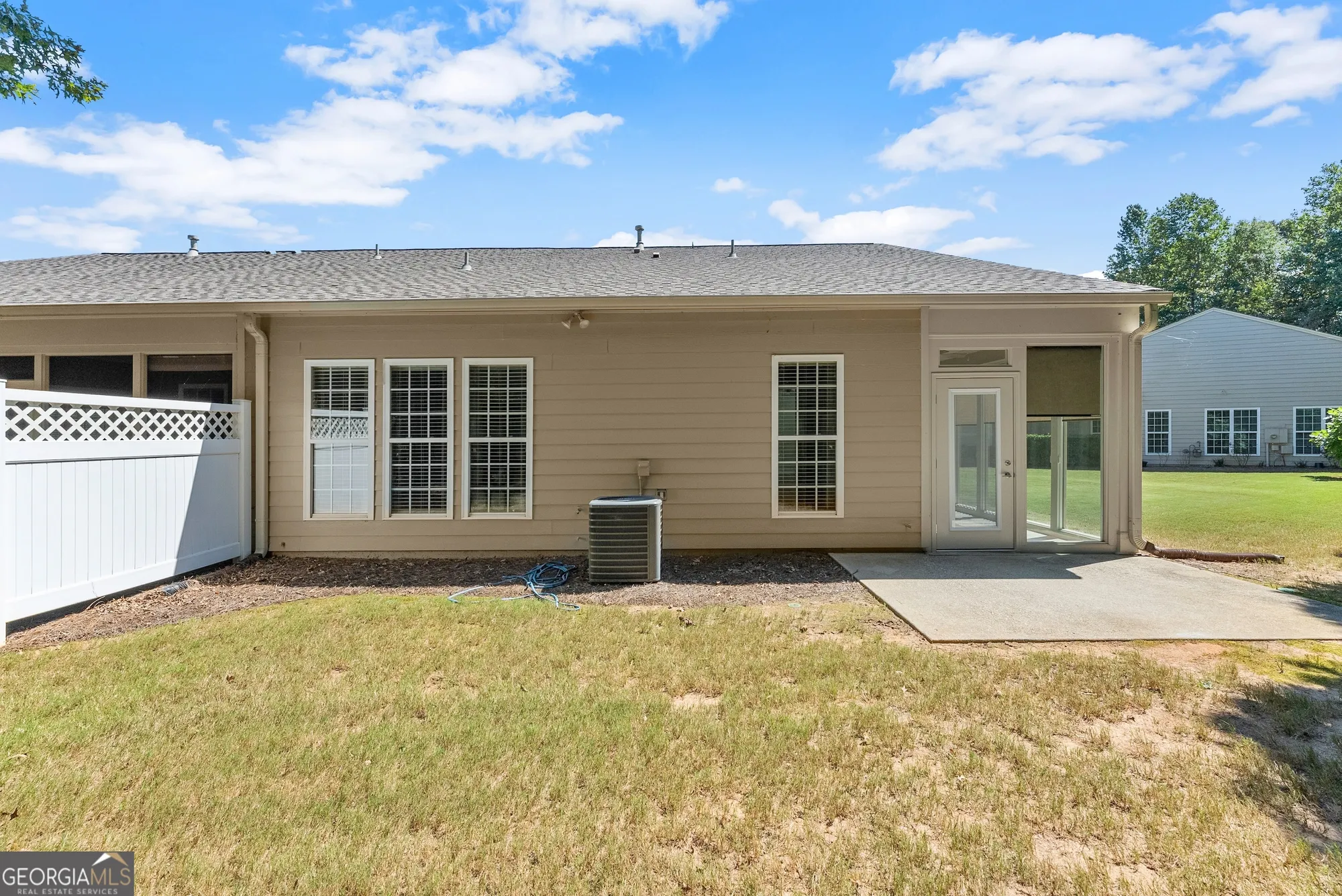 Property Slideshow image 27 of 48 | 6247 longleaf dr, Hoschton, GA, 30548