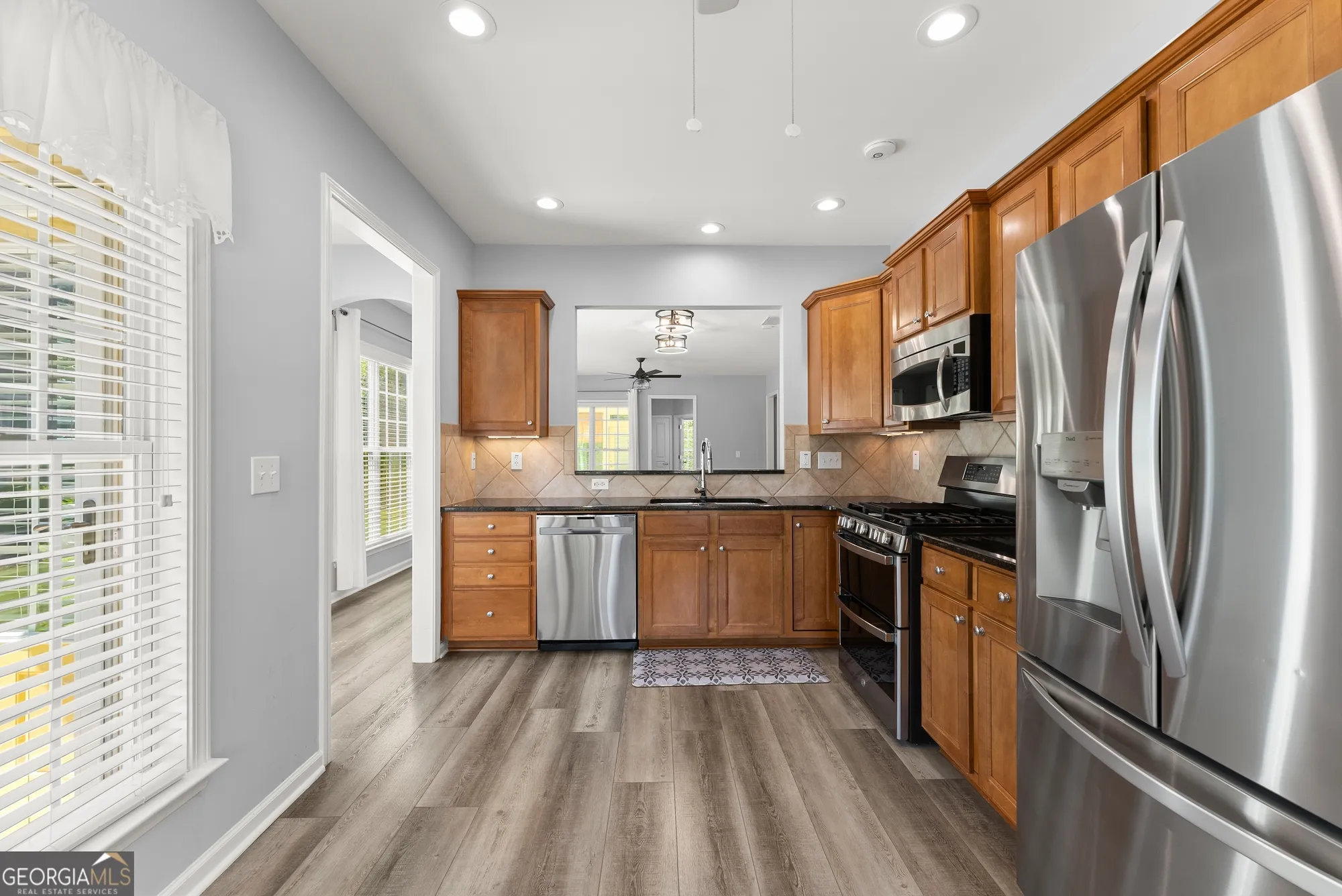 Property Slideshow image 6 of 48 | 6247 longleaf dr, Hoschton, GA, 30548