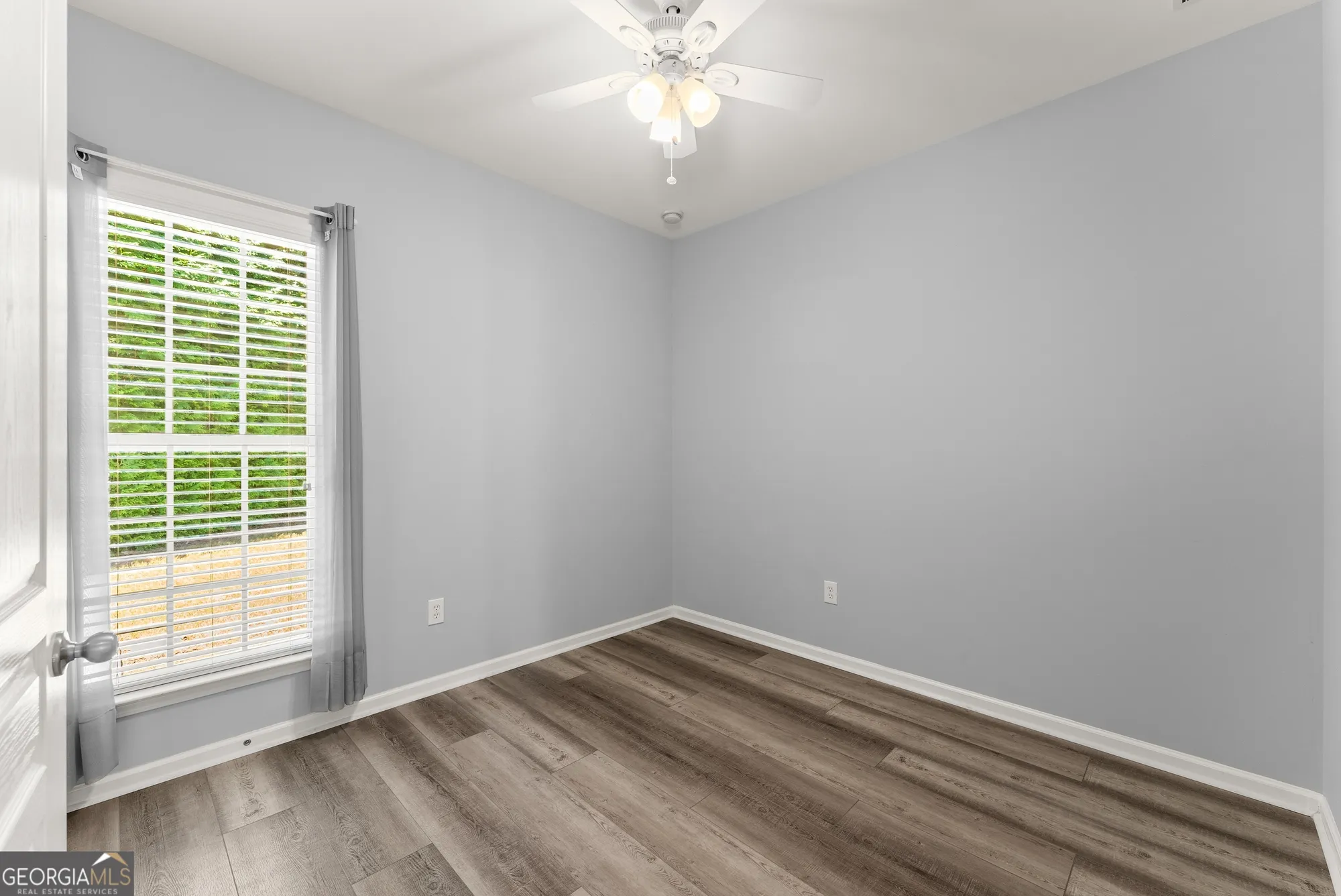 Property Slideshow image 13 of 48 | 6247 longleaf dr, Hoschton, GA, 30548