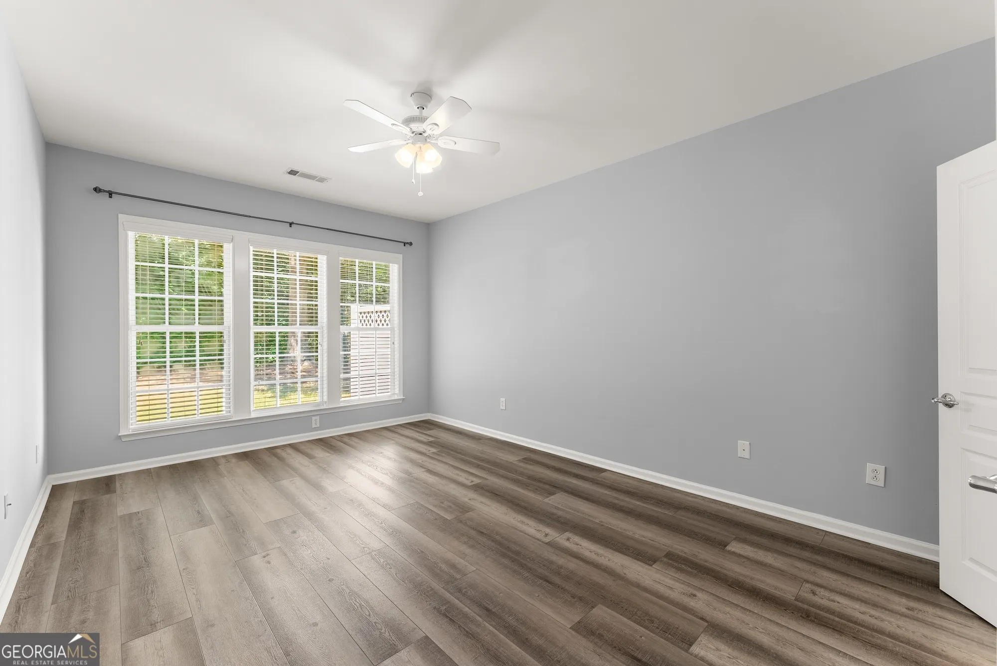 Property Slideshow image 17 of 48 | 6247 longleaf dr, Hoschton, GA, 30548