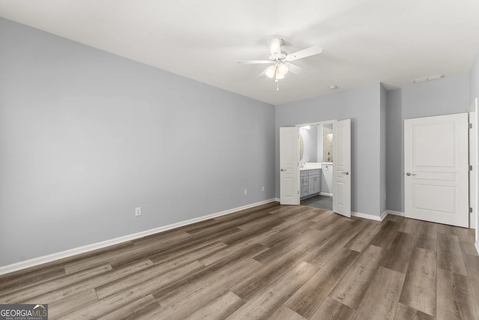 Property Slideshow image 16 of 48 | 6247 longleaf dr, Hoschton, GA, 30548