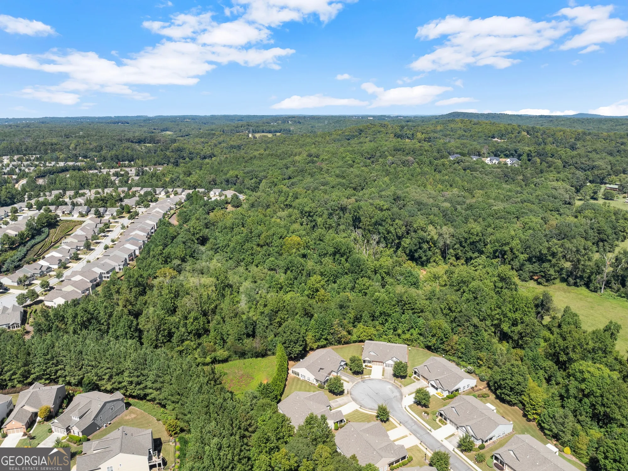 Property Slideshow image 36 of 48 | 6247 longleaf dr, Hoschton, GA, 30548