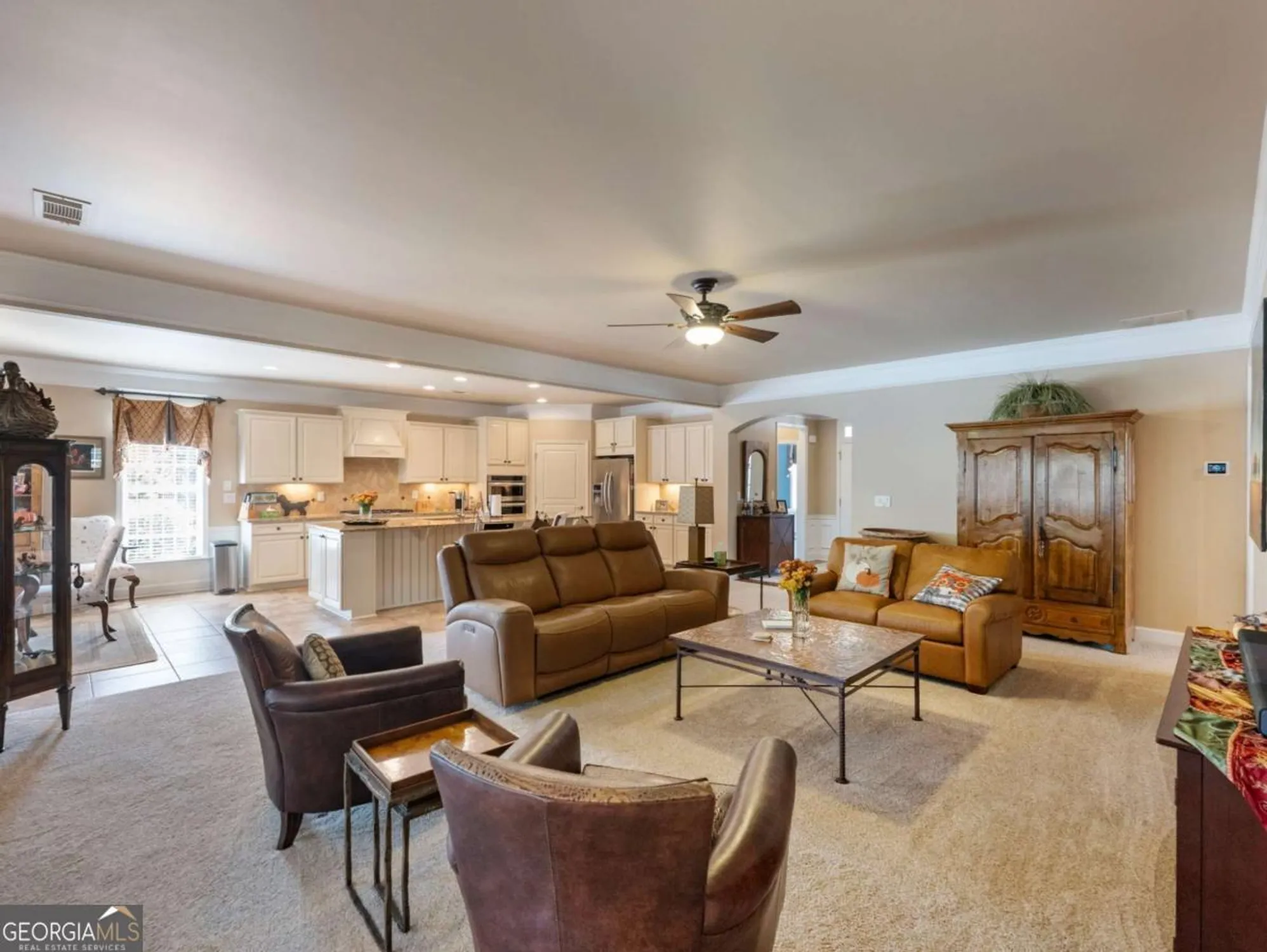 Property Slideshow image 10 of 51 | 6745 mill rock ct, Hoschton, GA, 30548