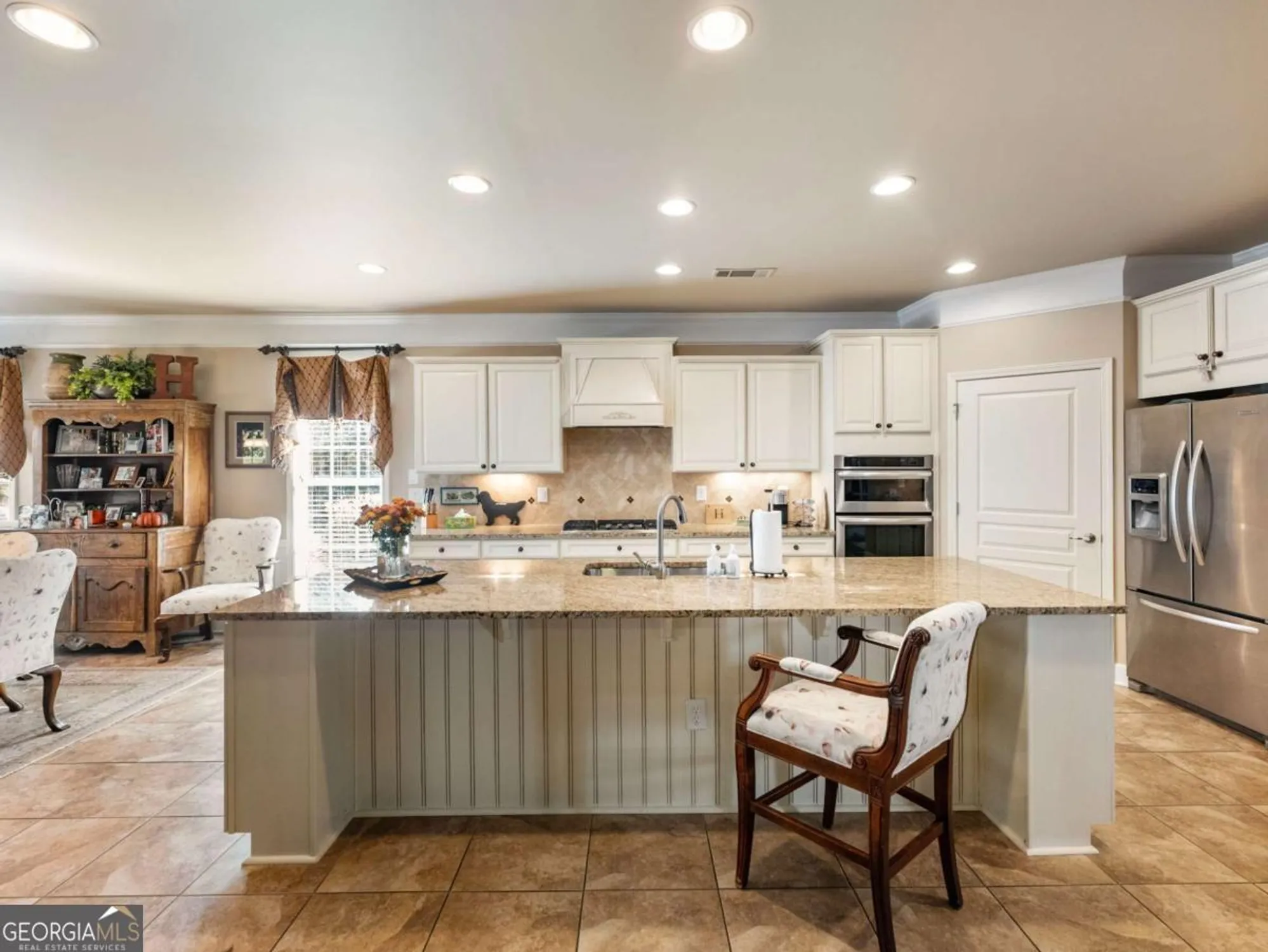 Property Slideshow image 12 of 51 | 6745 mill rock ct, Hoschton, GA, 30548