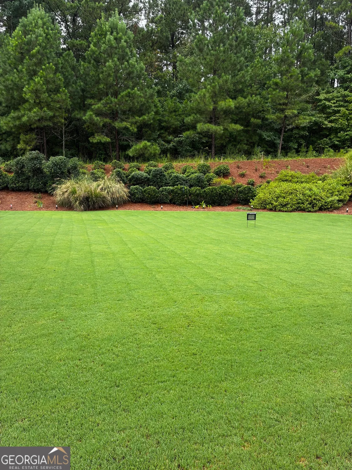 Property Slideshow image 4 of 27 | 100 crape myrtle dr, Griffin, GA, 30223