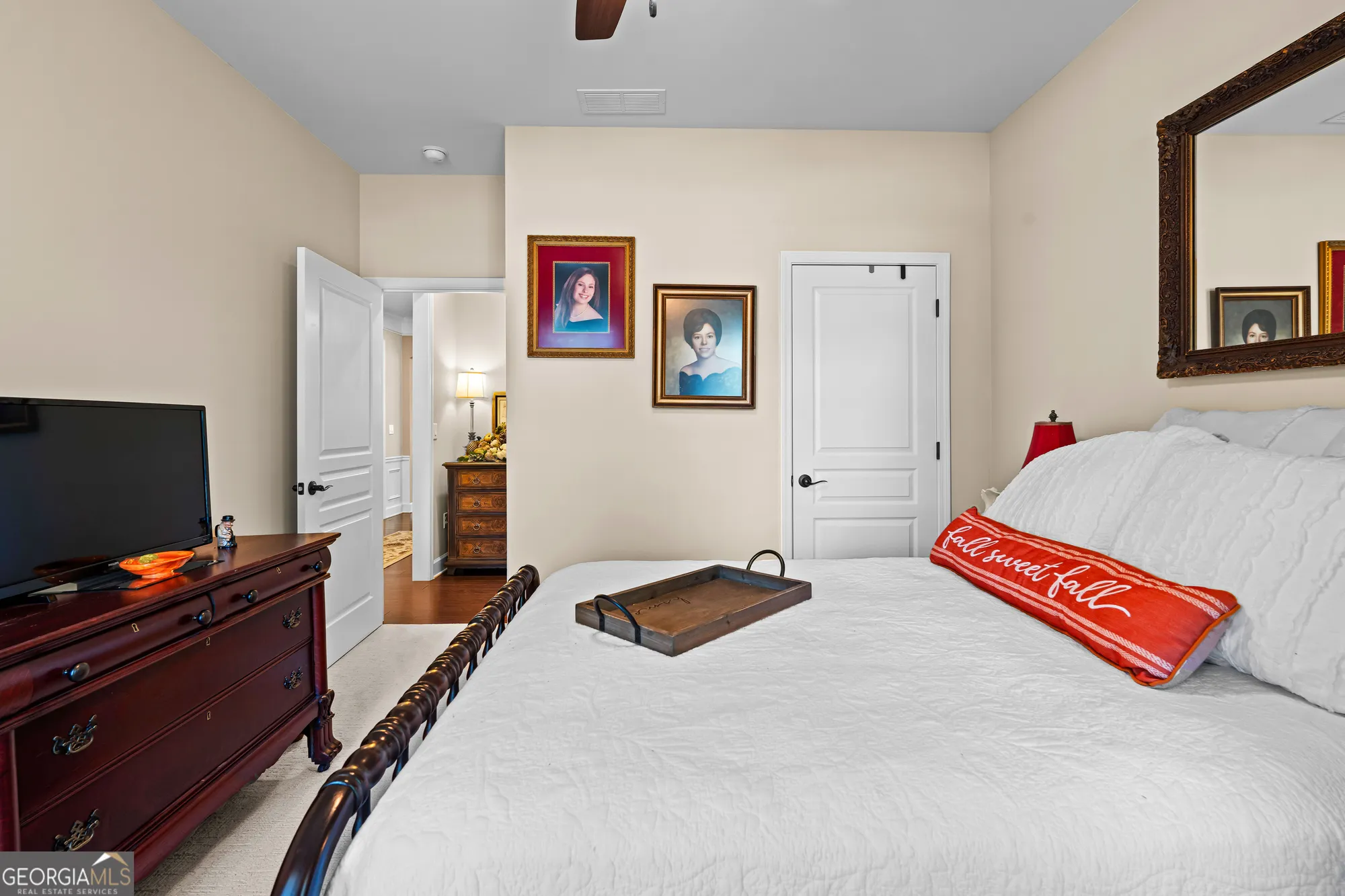 Property Slideshow image 22 of 27 | 100 crape myrtle dr, Griffin, GA, 30223