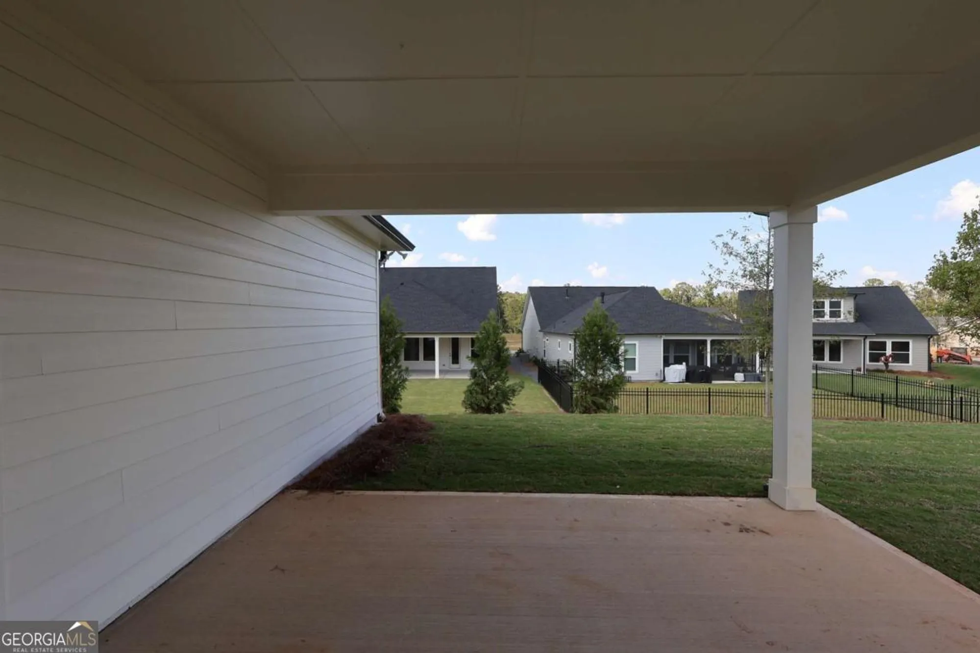 Property Slideshow image 6 of 16 | 1045 pine bark ln, Canton, GA, 30114