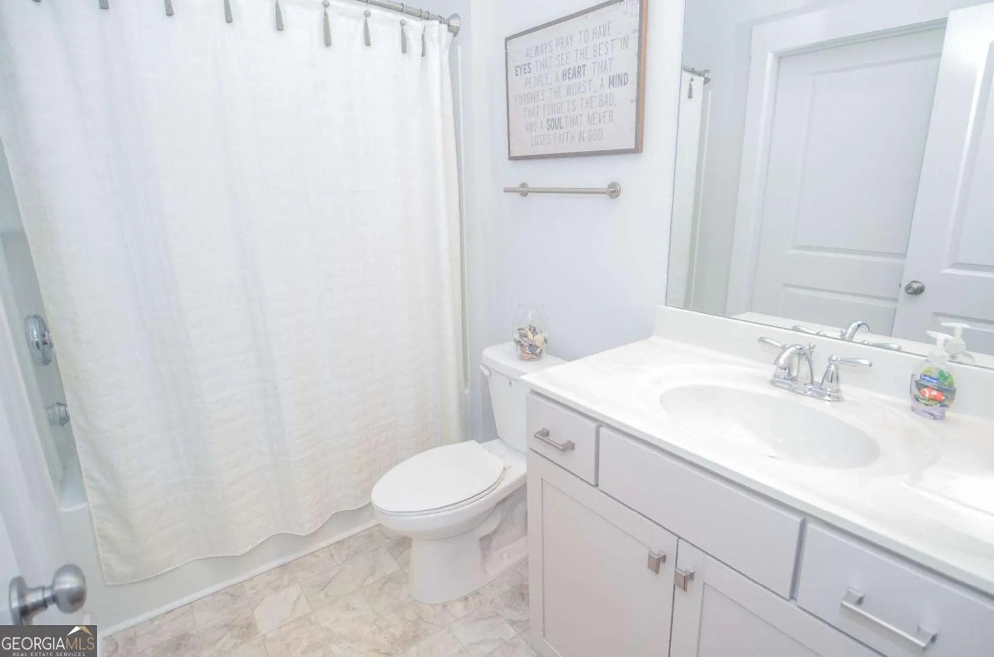 Property Slideshow image 25 of 45 | 2562 rathburn cir, Loganville, GA, 30052