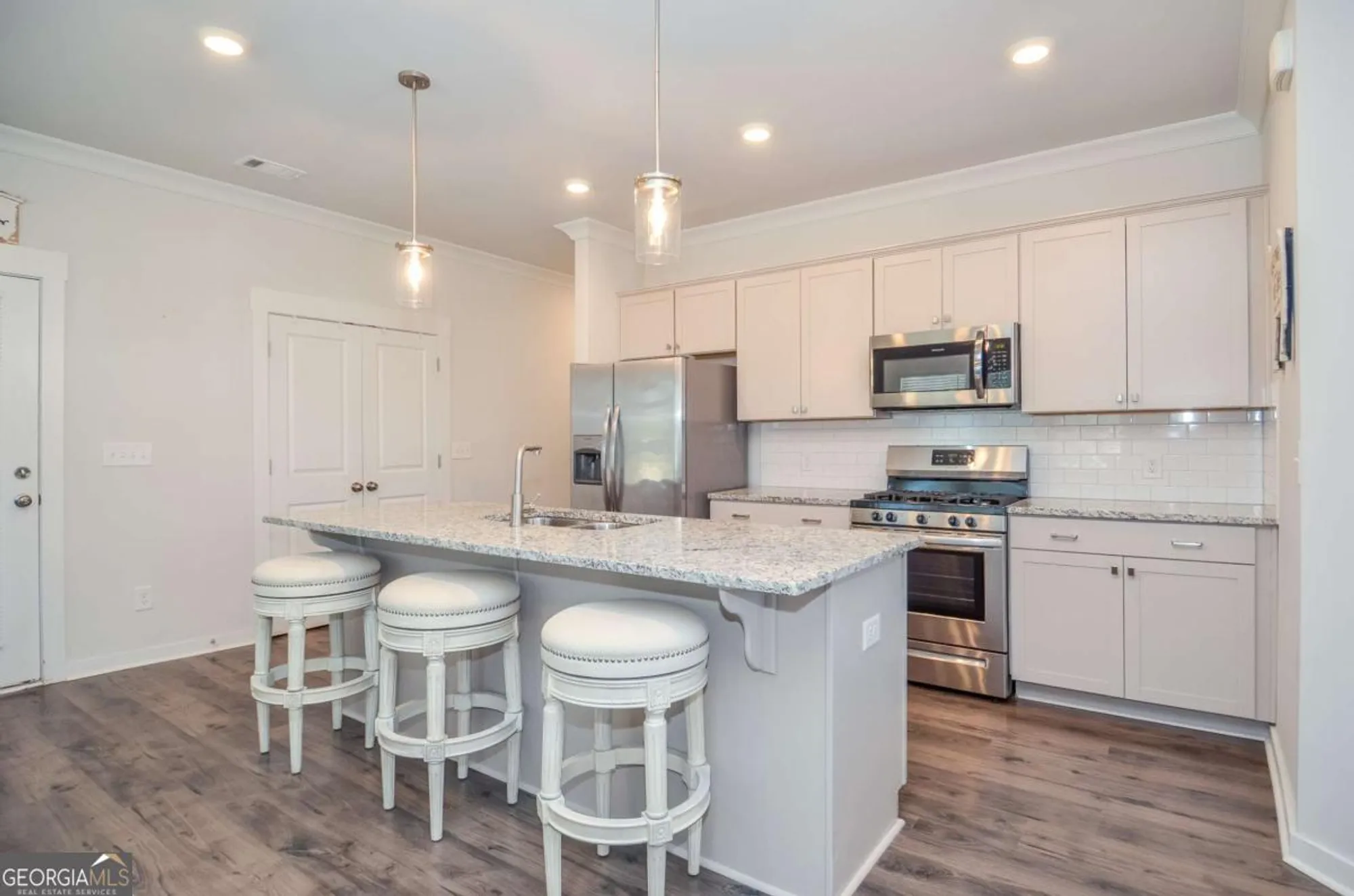 Property Slideshow image 6 of 45 | 2562 rathburn cir, Loganville, GA, 30052