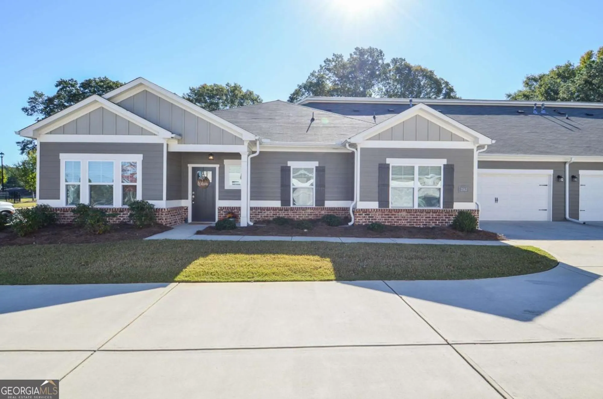 Property Slideshow image 1 of 45 | 2562 rathburn cir, Loganville, GA, 30052