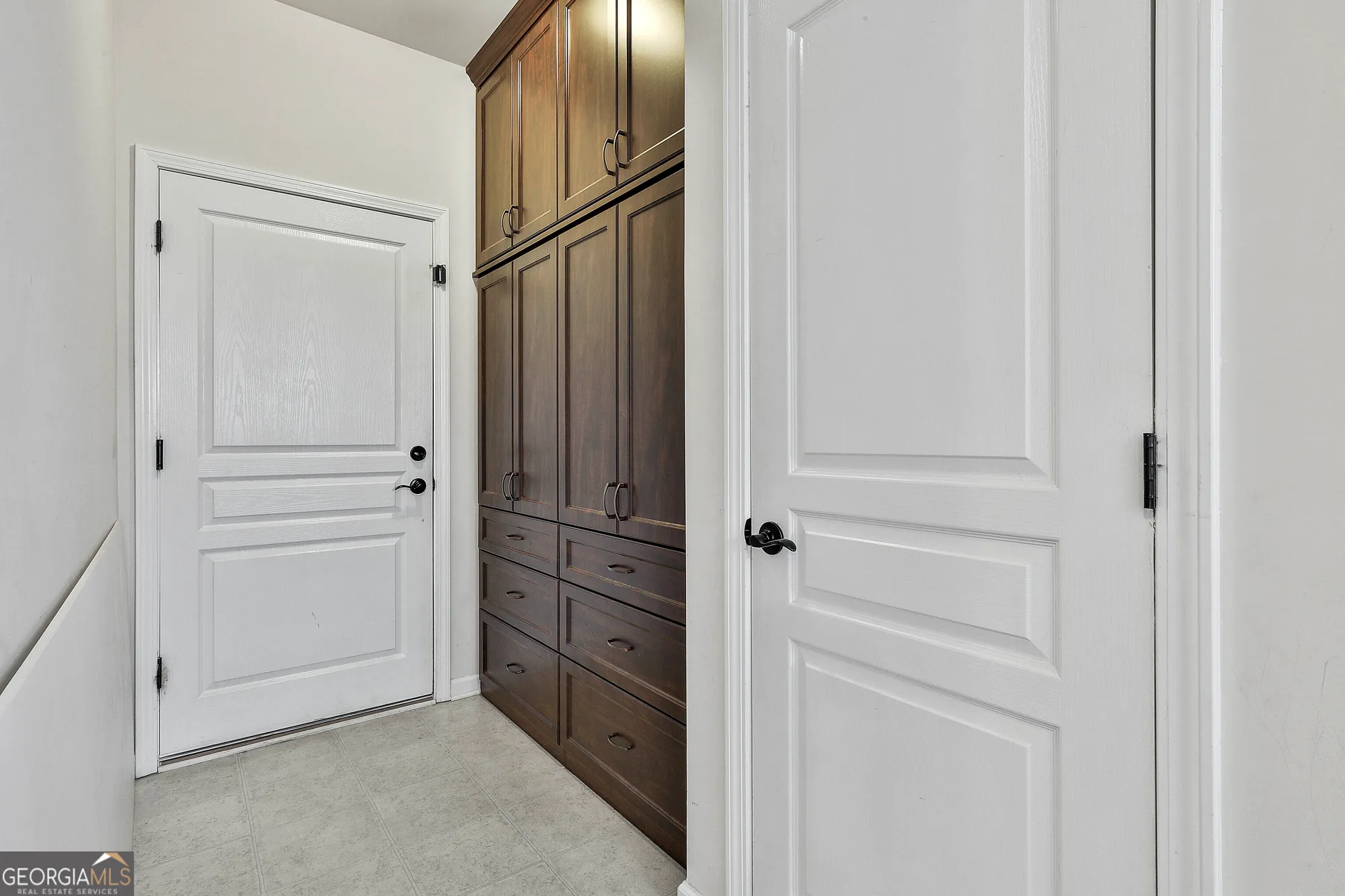 Property Slideshow image 35 of 56 | 819 firefly ct, Griffin, GA, 30223