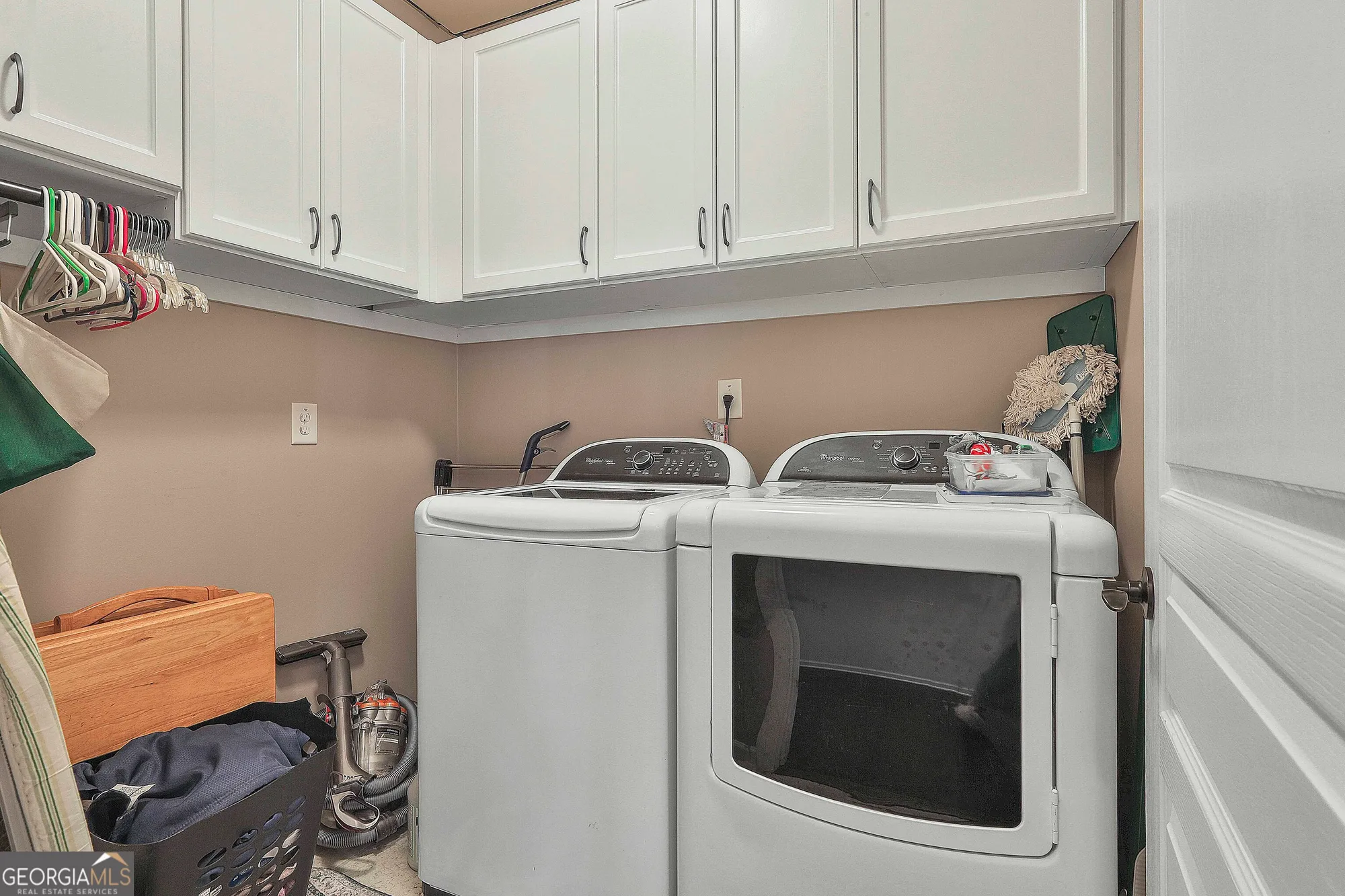 Property Slideshow image 34 of 56 | 819 firefly ct, Griffin, GA, 30223