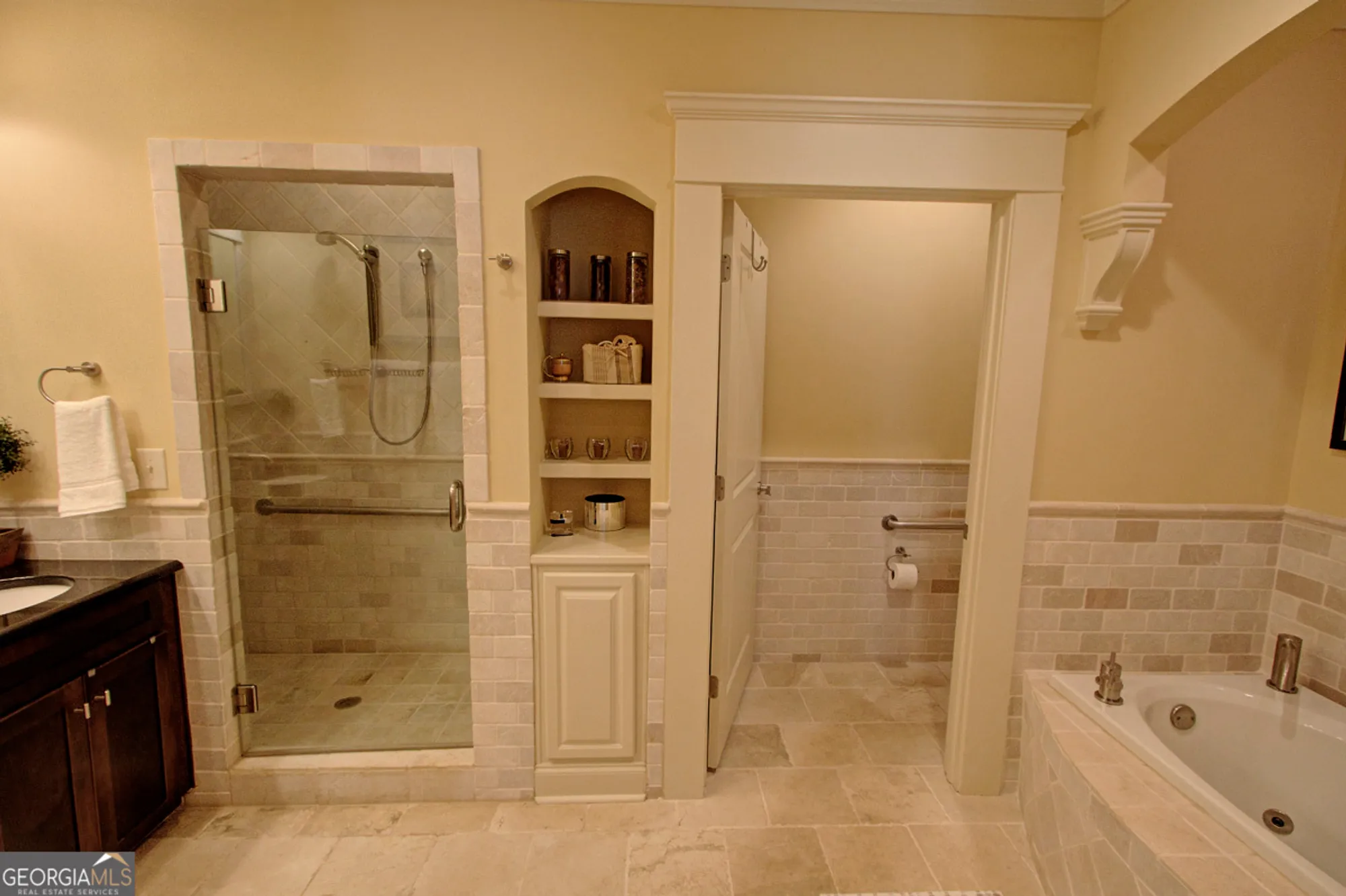 Property Slideshow image 14 of 72 | 2689 middlecreek way # 2689, Cumming, GA, 30041