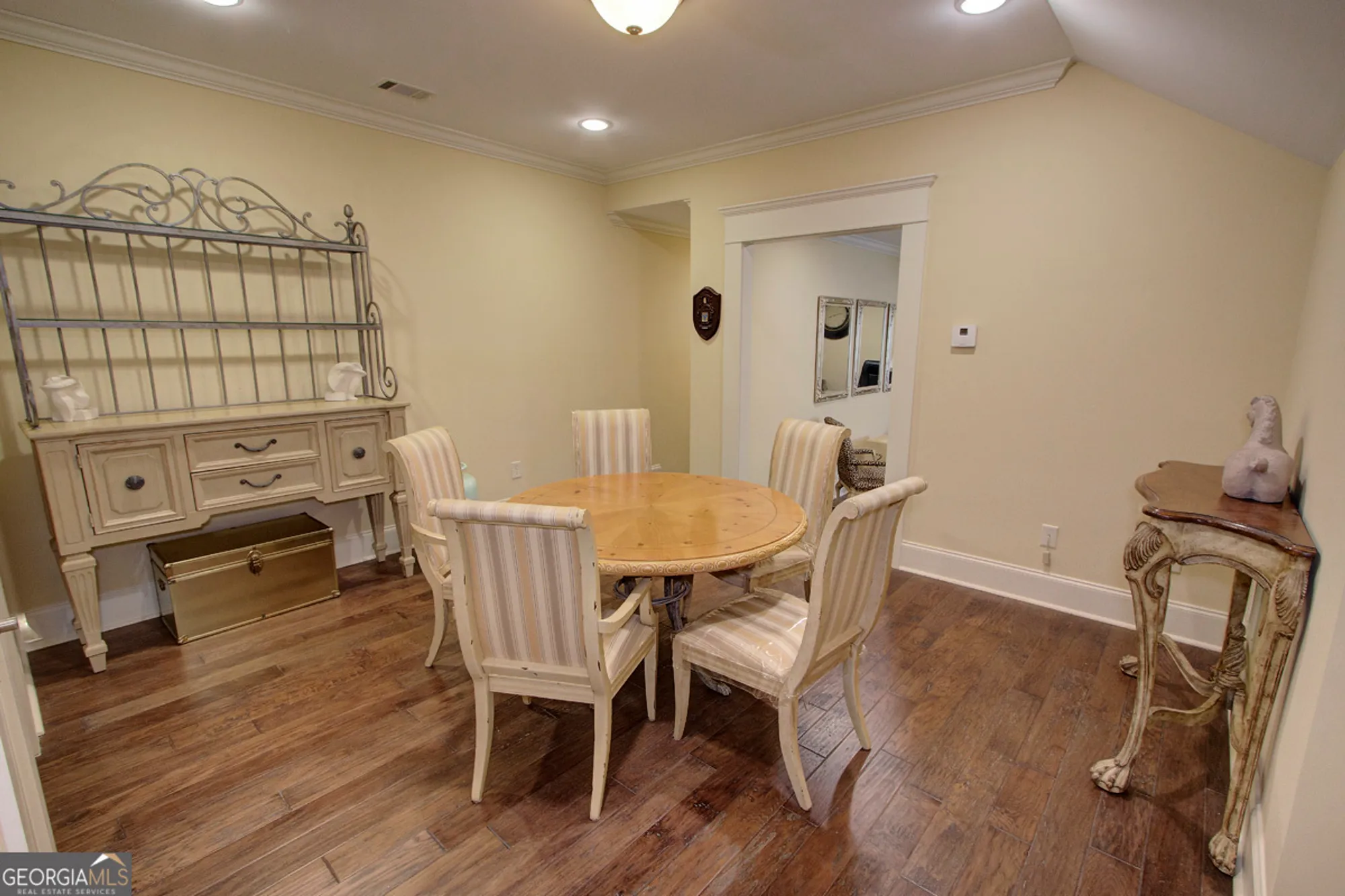 Property Slideshow image 40 of 72 | 2689 middlecreek way # 2689, Cumming, GA, 30041