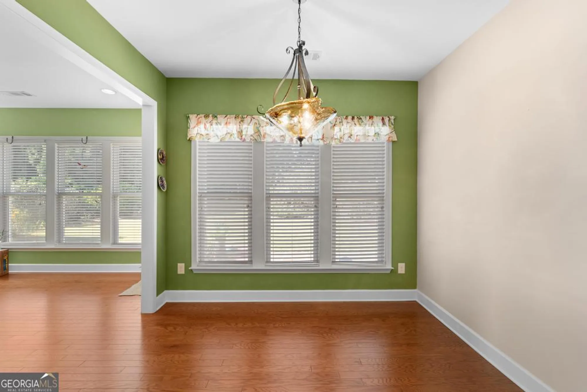 Property Slideshow image 26 of 50 | 229 begonia ct, Griffin, GA, 30223