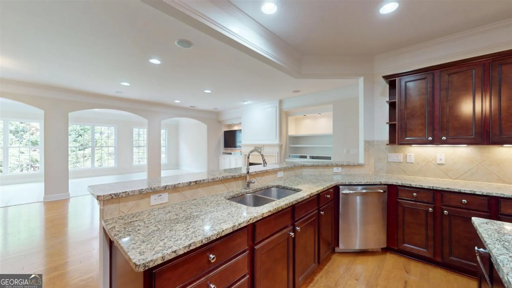 Property Slideshow image 17 of 75 | 1010 overlook cv, Greensboro, GA, 30642