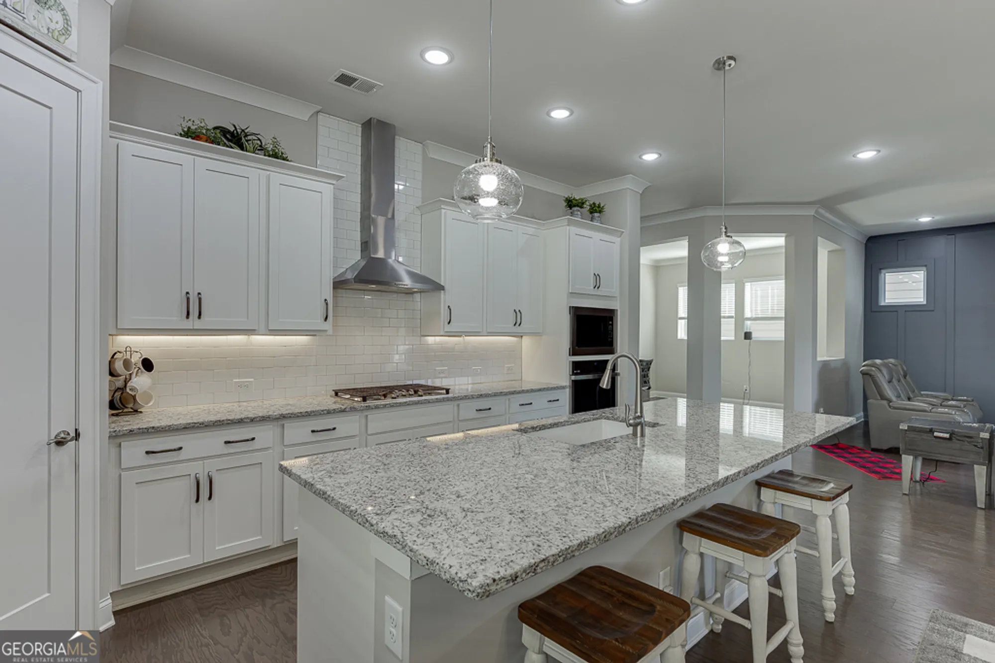 Property Slideshow image 14 of 56 | 6968 river rock dr, Flowery Branch, GA, 30542