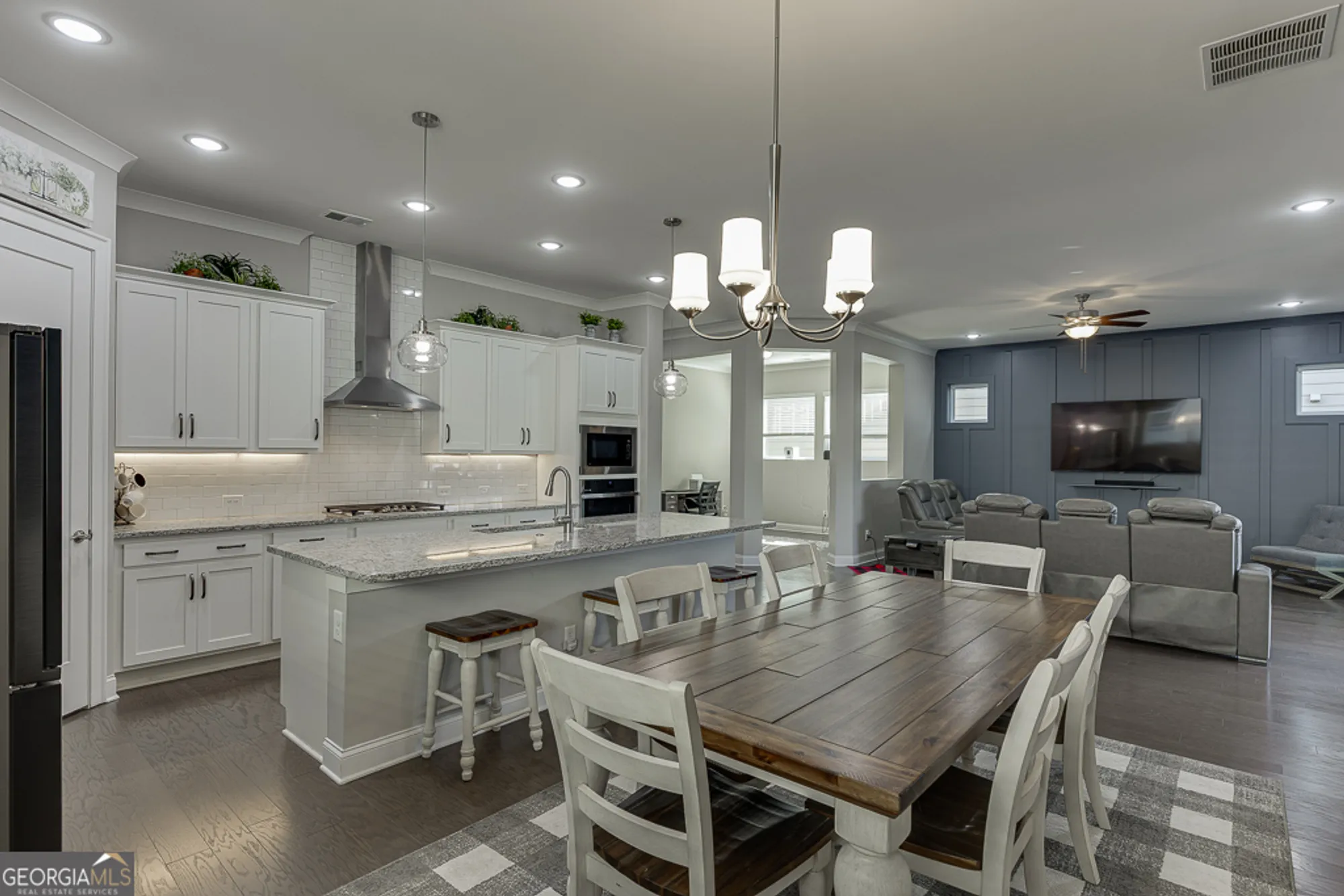 Property Slideshow image 11 of 56 | 6968 river rock dr, Flowery Branch, GA, 30542