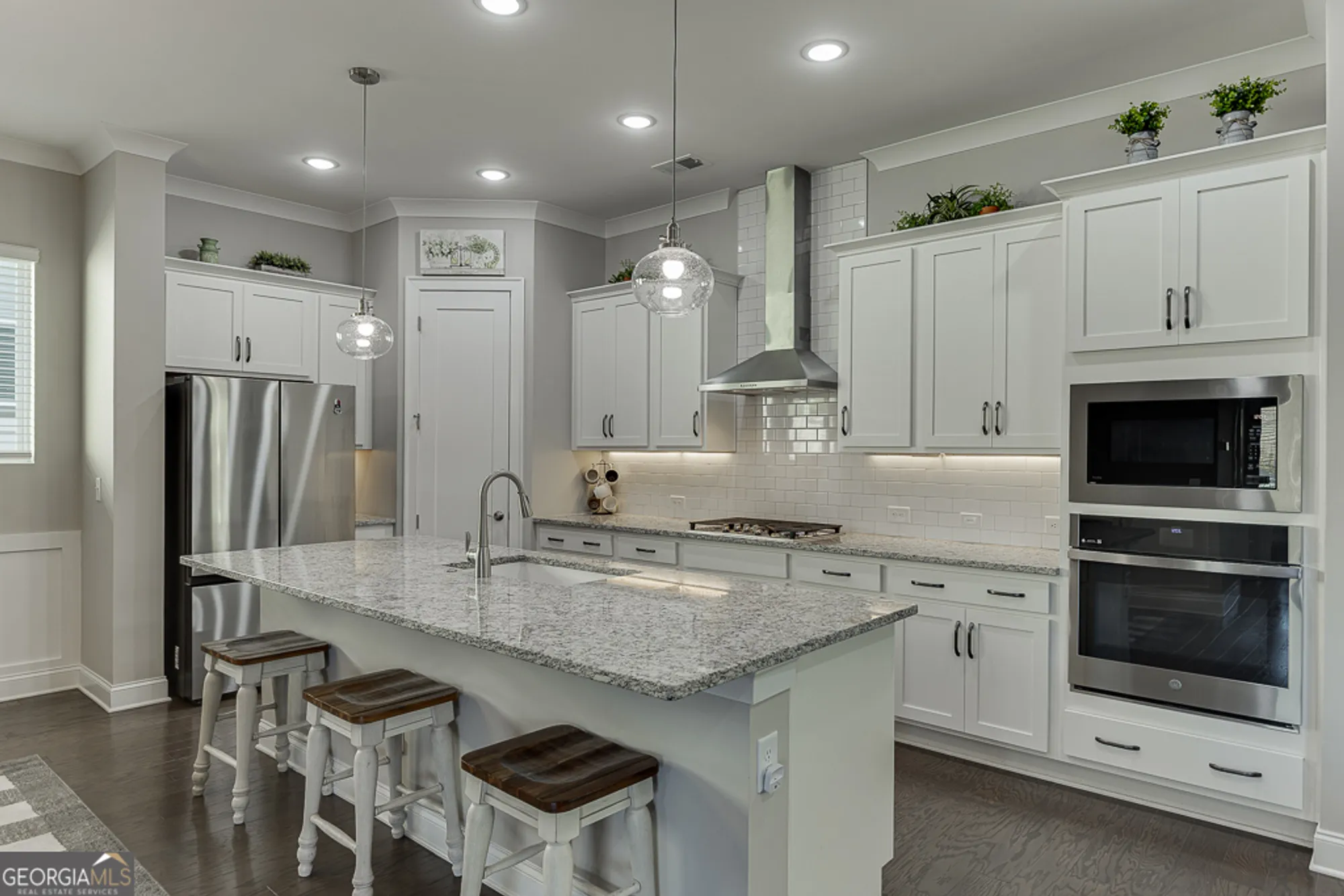 Property Slideshow image 12 of 56 | 6968 river rock dr, Flowery Branch, GA, 30542