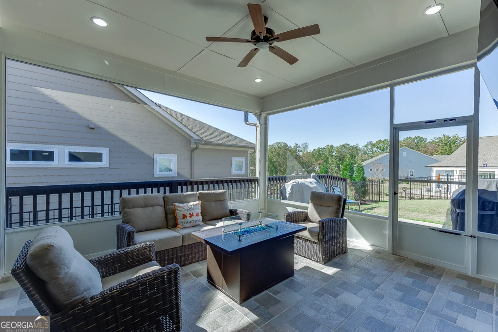 Property Slideshow image 32 of 56 | 6968 river rock dr, Flowery Branch, GA, 30542