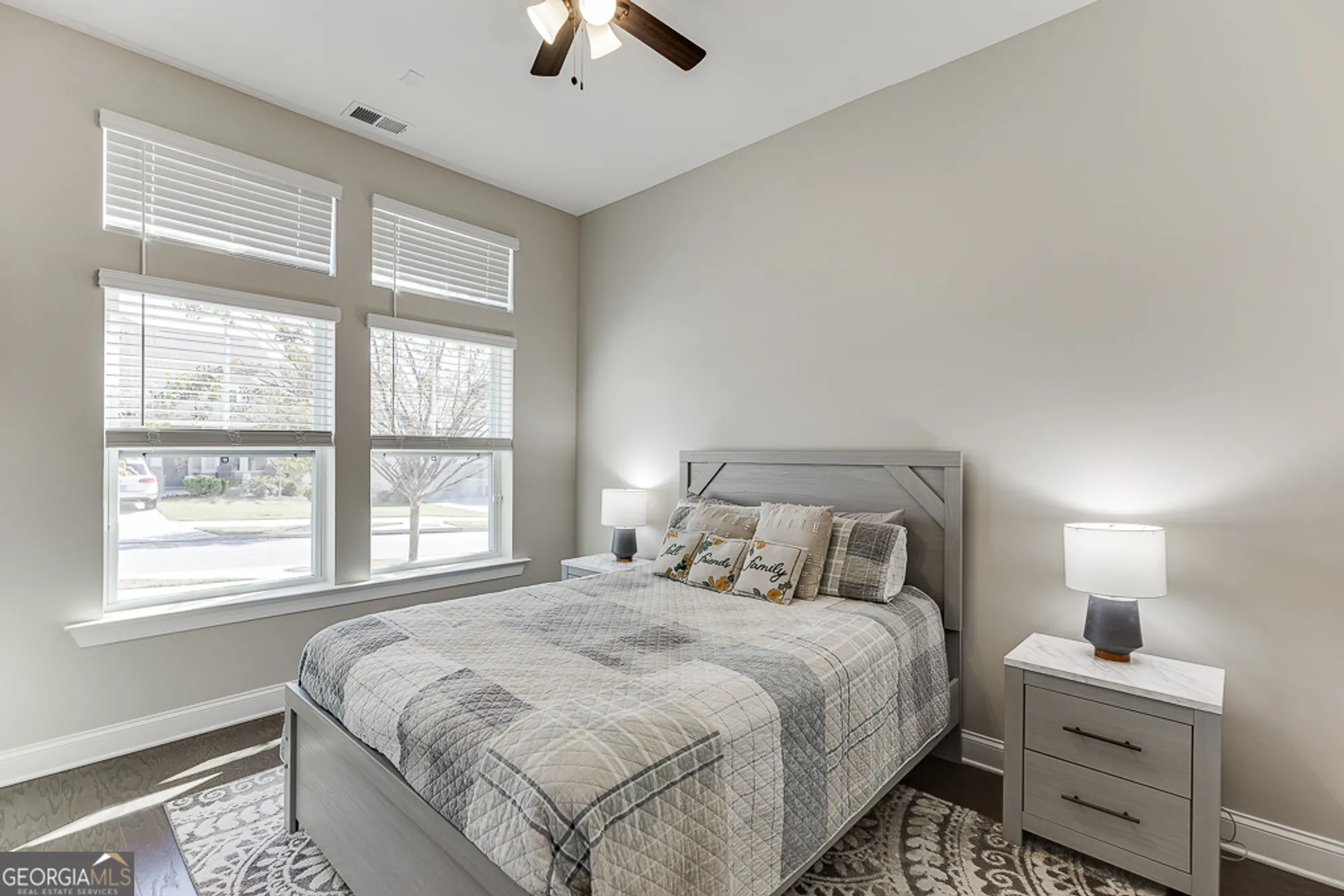 Property Slideshow image 28 of 56 | 6968 river rock dr, Flowery Branch, GA, 30542