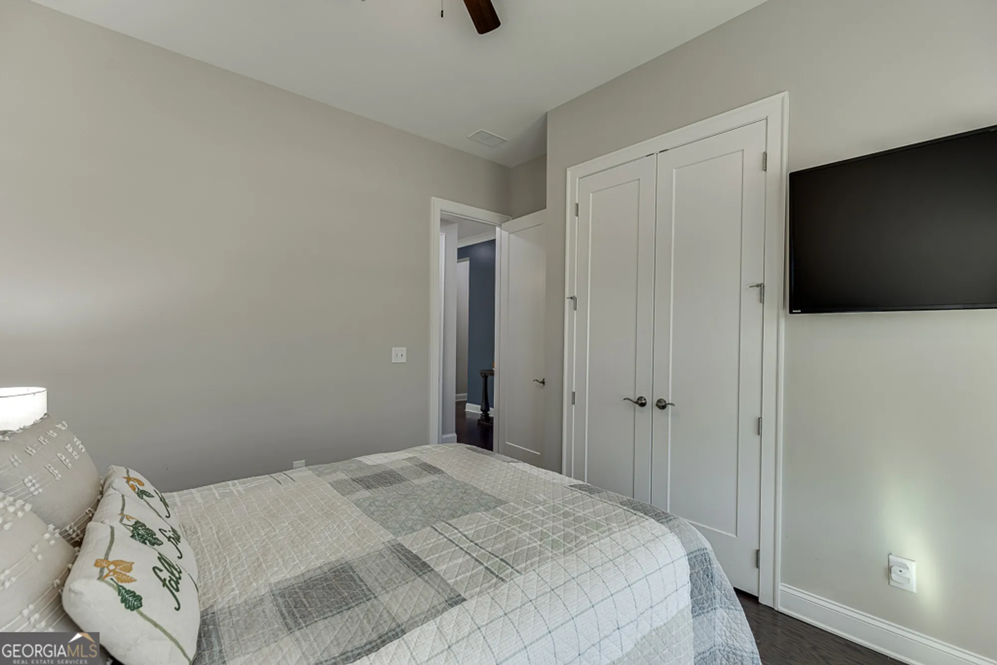 Property Slideshow image 30 of 56 | 6968 river rock dr, Flowery Branch, GA, 30542