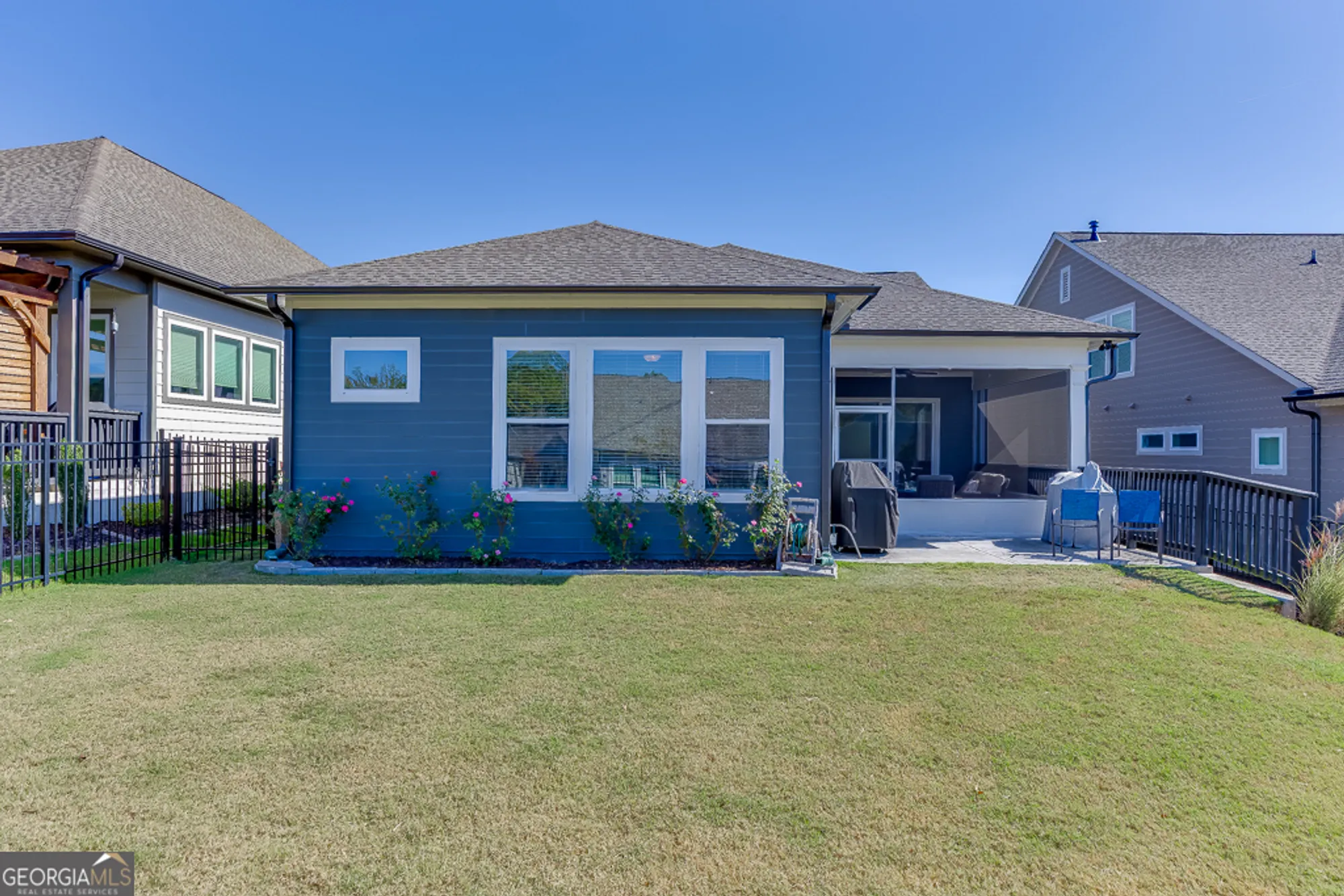 Property Slideshow image 38 of 56 | 6968 river rock dr, Flowery Branch, GA, 30542