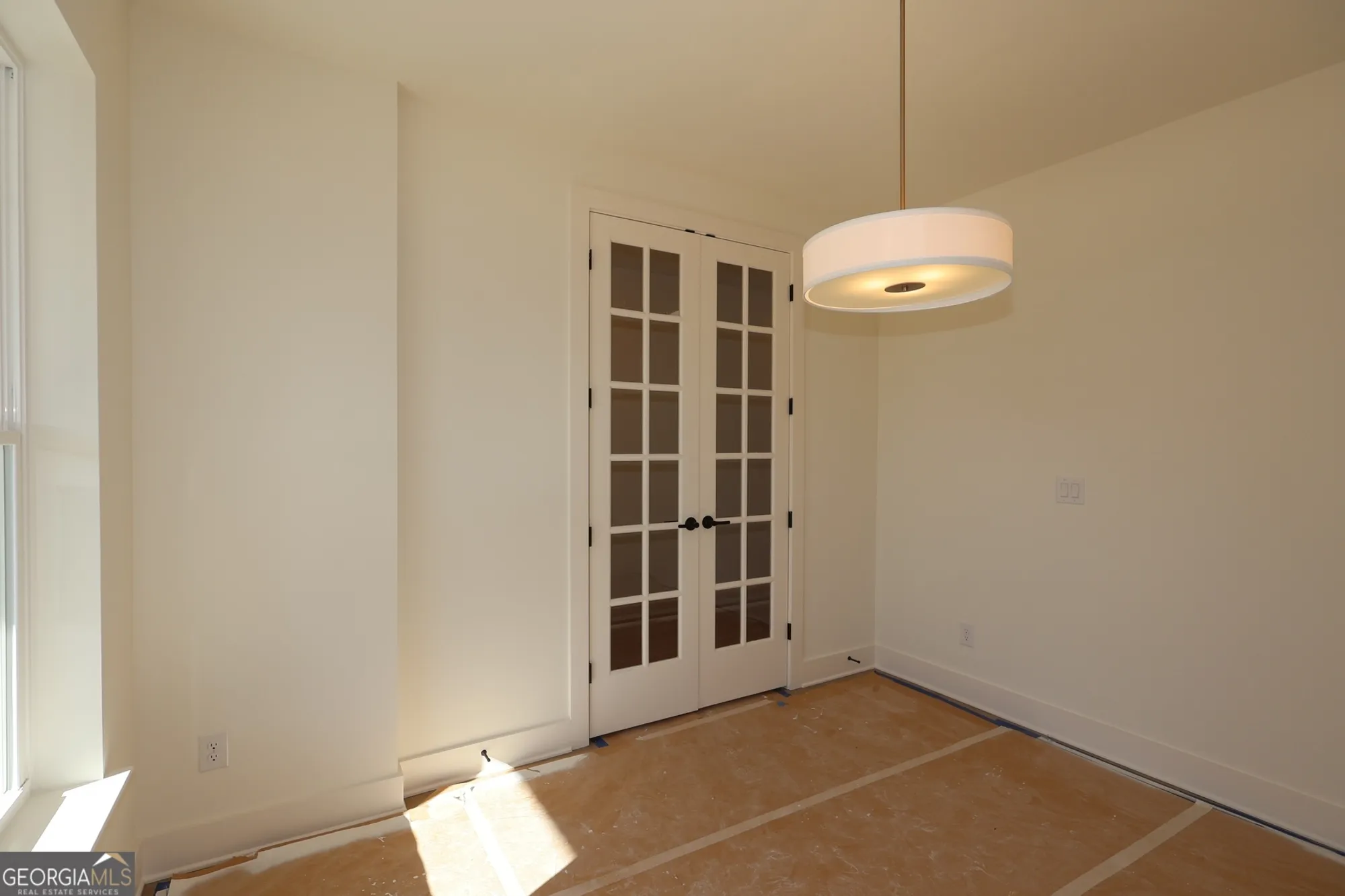 Property Slideshow image 8 of 10 | 1041 pine bark ln, Canton, GA, 30114