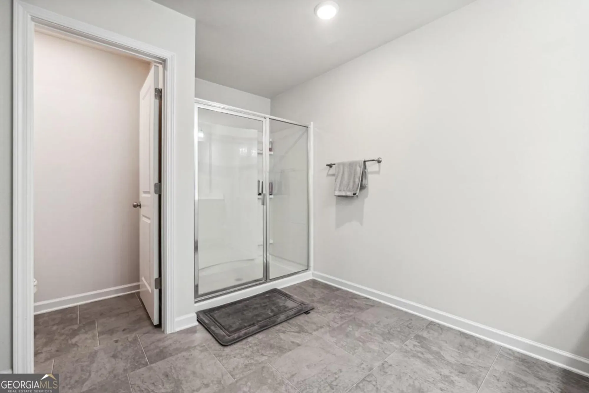 Property Slideshow image 19 of 27 | 4655 fullerton dr, Oakwood, GA, 30566