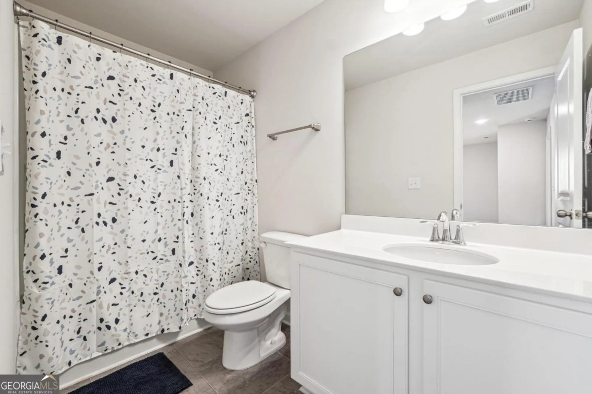 Property Slideshow image 25 of 27 | 4655 fullerton dr, Oakwood, GA, 30566