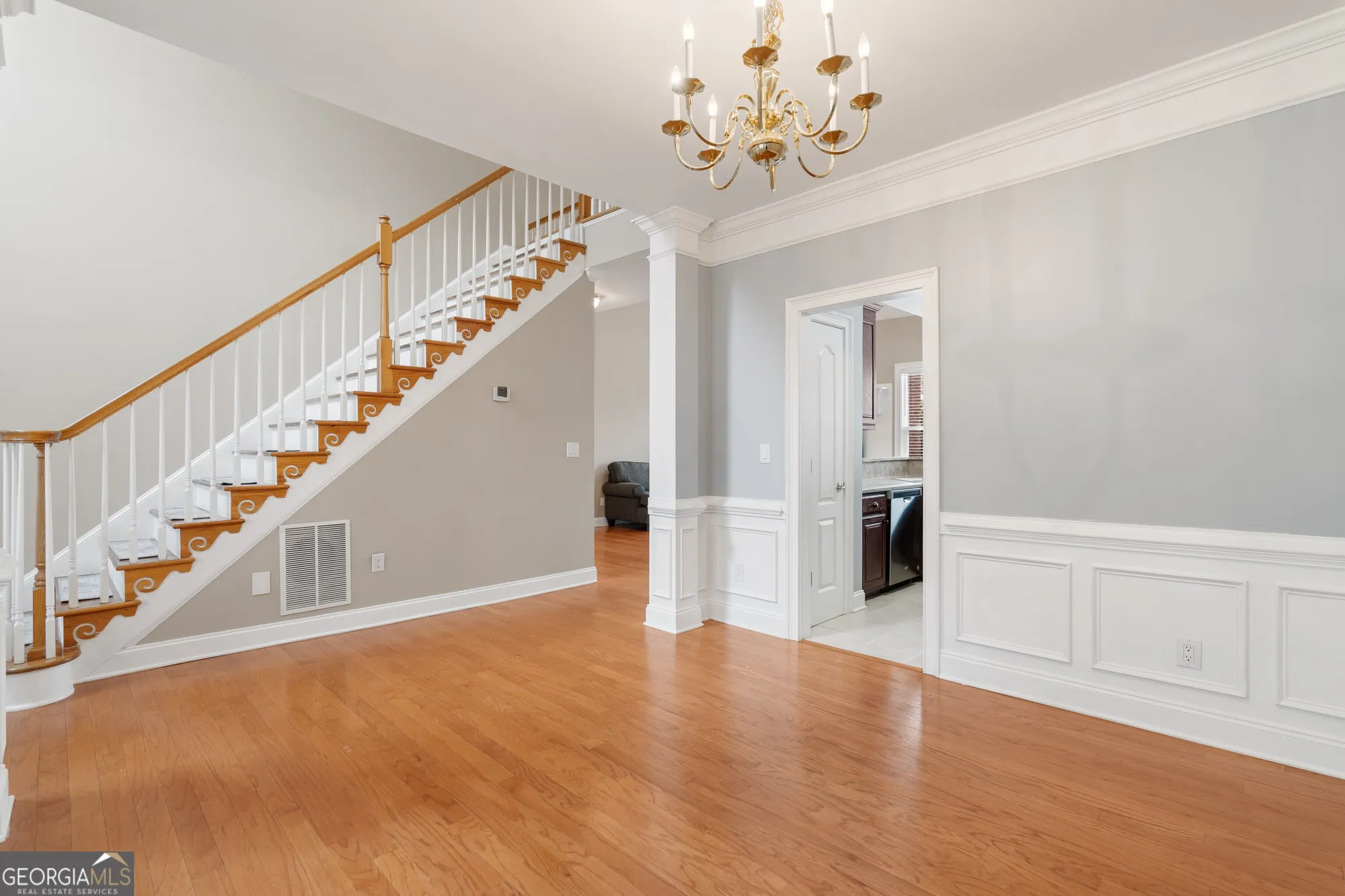 Property Slideshow image 8 of 29 | 1979 spivey village dr, Jonesboro, GA, 30236