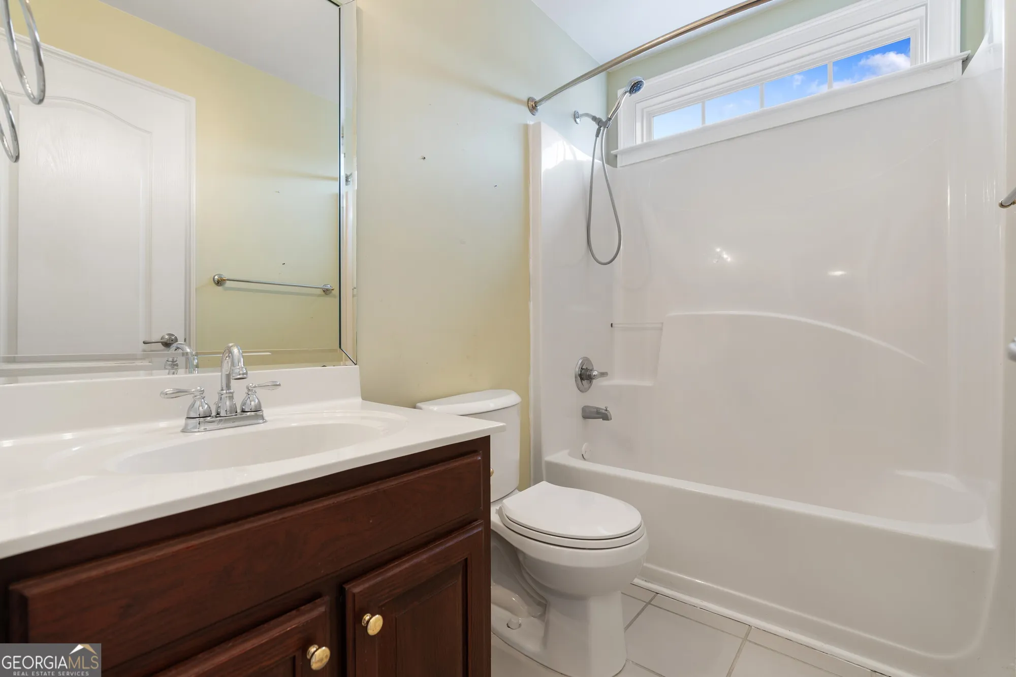 Property Slideshow image 25 of 29 | 1979 spivey village dr, Jonesboro, GA, 30236