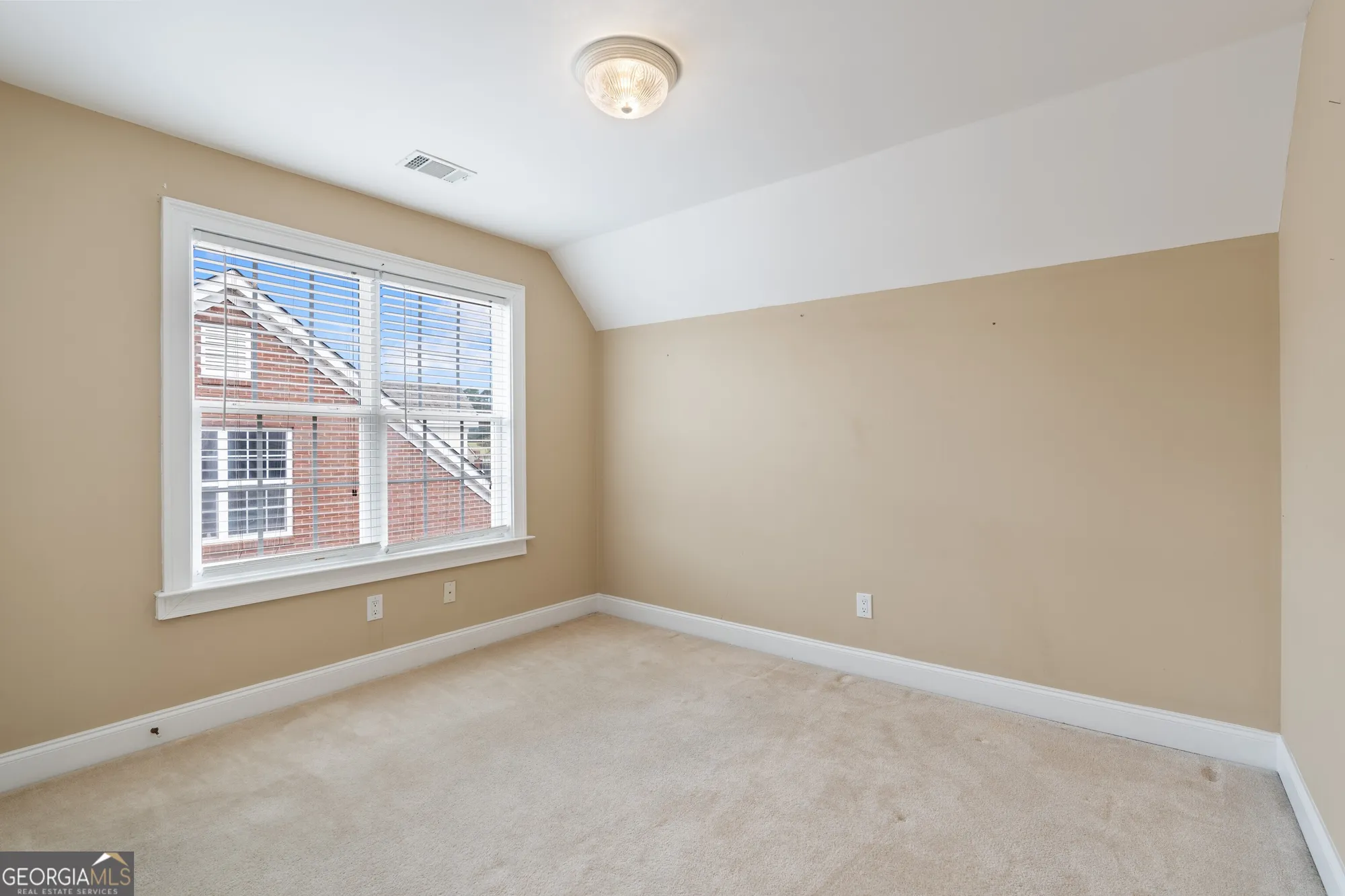 Property Slideshow image 23 of 29 | 1979 spivey village dr, Jonesboro, GA, 30236