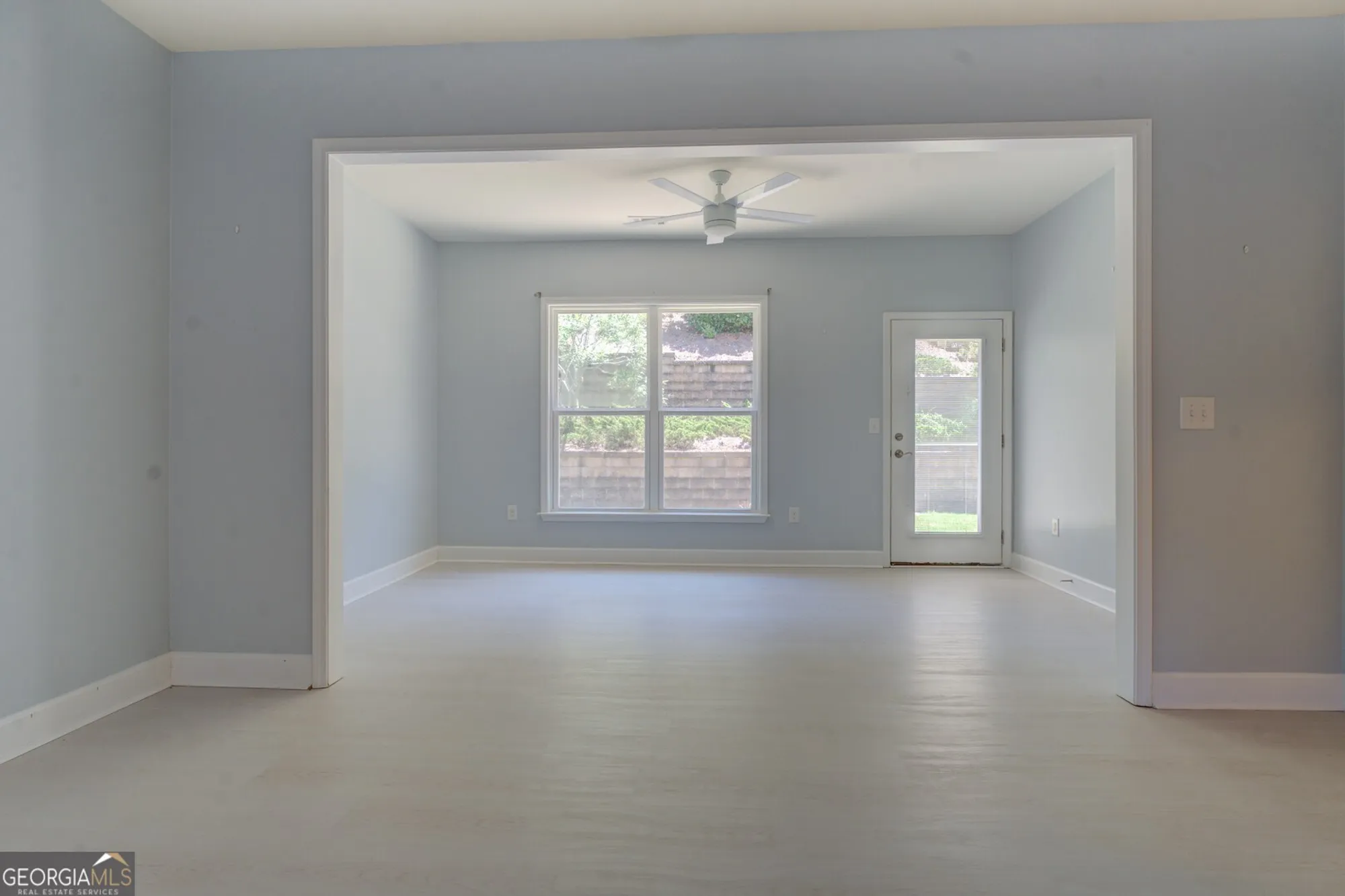 Property Slideshow image 7 of 29 | 1190 branch creek way, Greensboro, GA, 30642