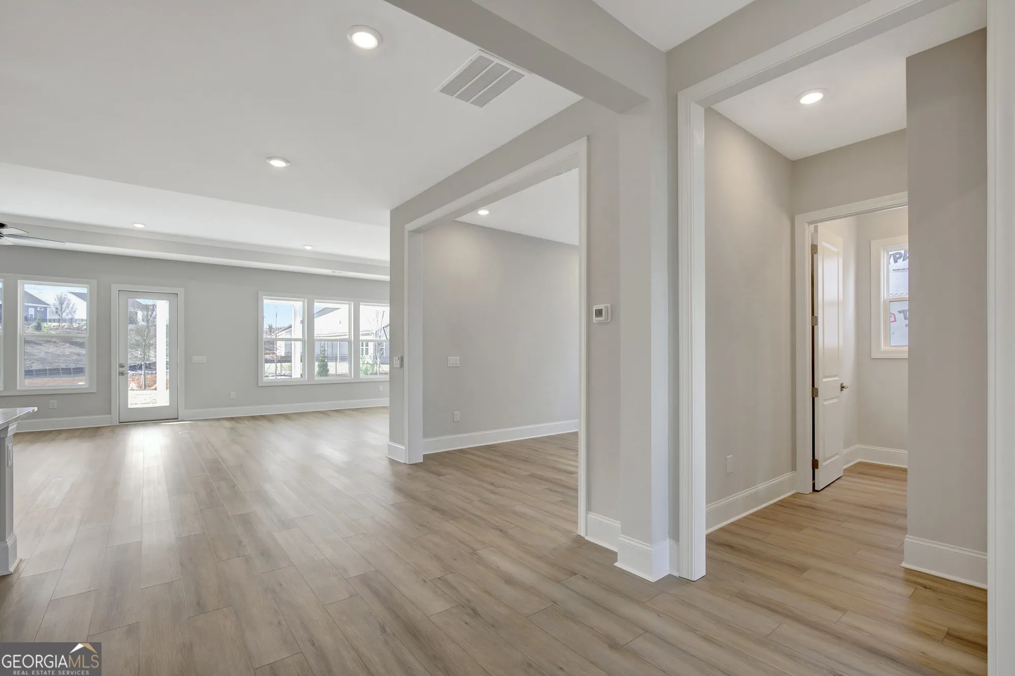 Property Slideshow image 49 of 77 | 173 club cresswind dr, Newnan, GA, 30263