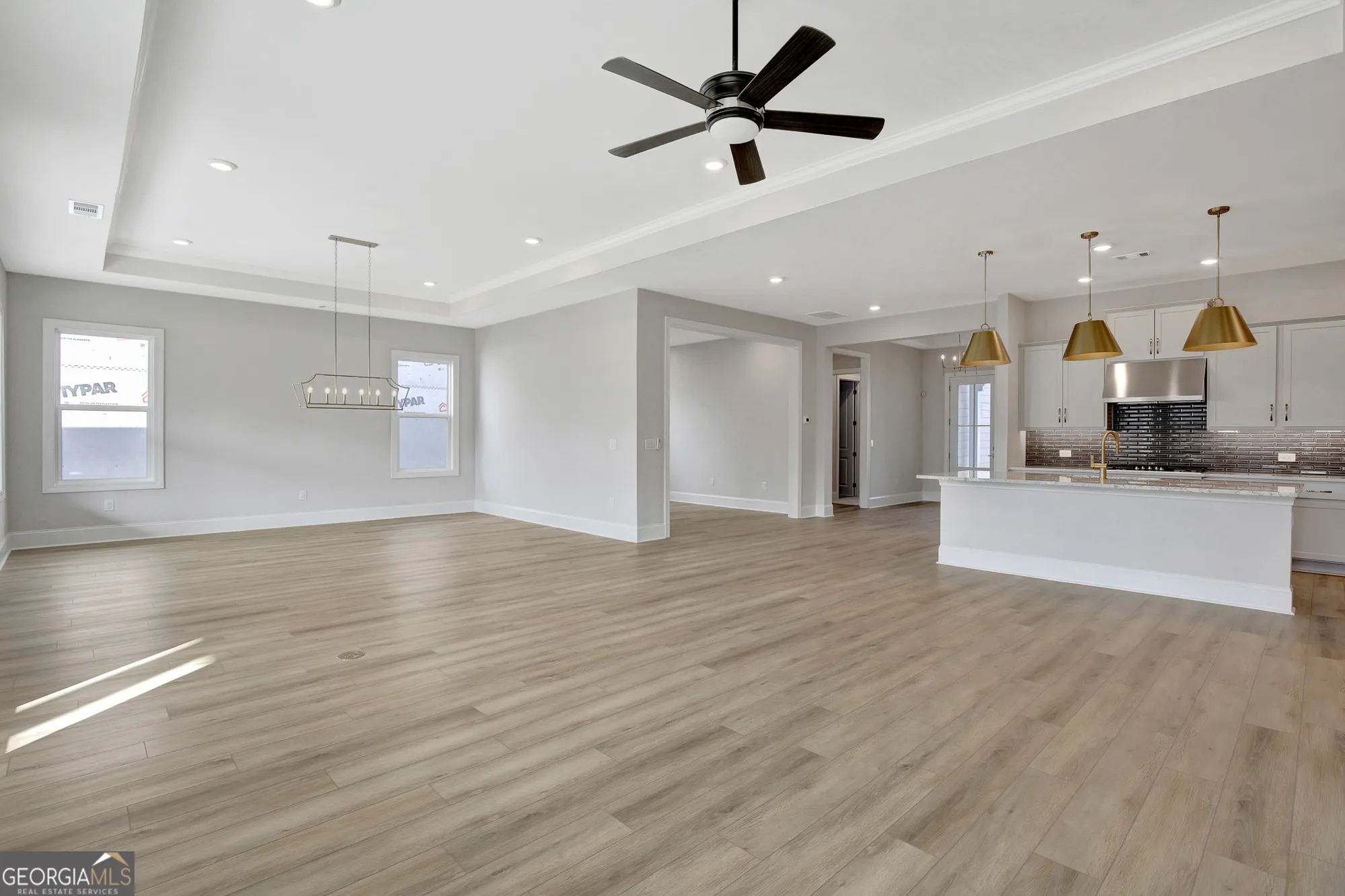 Property Slideshow image 33 of 77 | 173 club cresswind dr, Newnan, GA, 30263