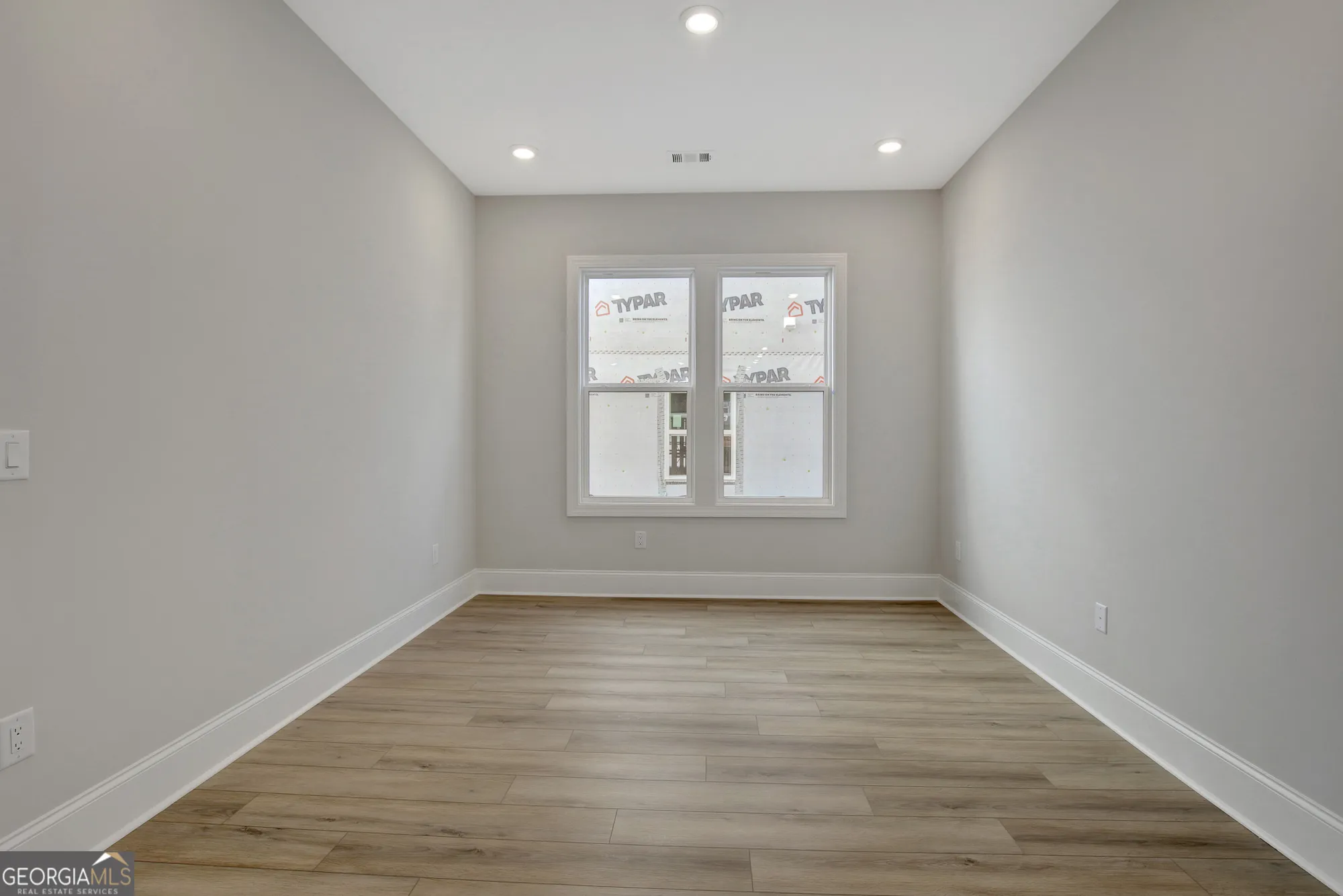 Property Slideshow image 41 of 77 | 173 club cresswind dr, Newnan, GA, 30263