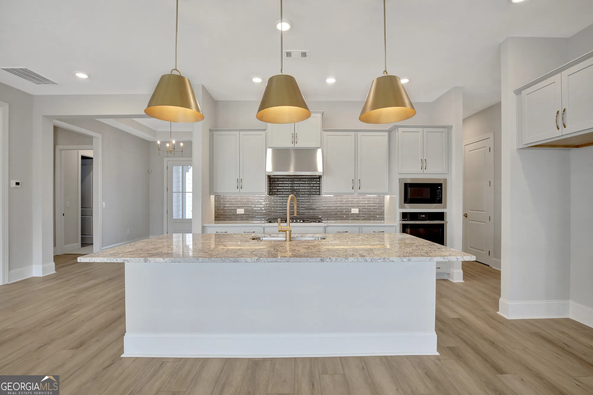 Property Slideshow image 2 of 77 | 173 club cresswind dr, Newnan, GA, 30263