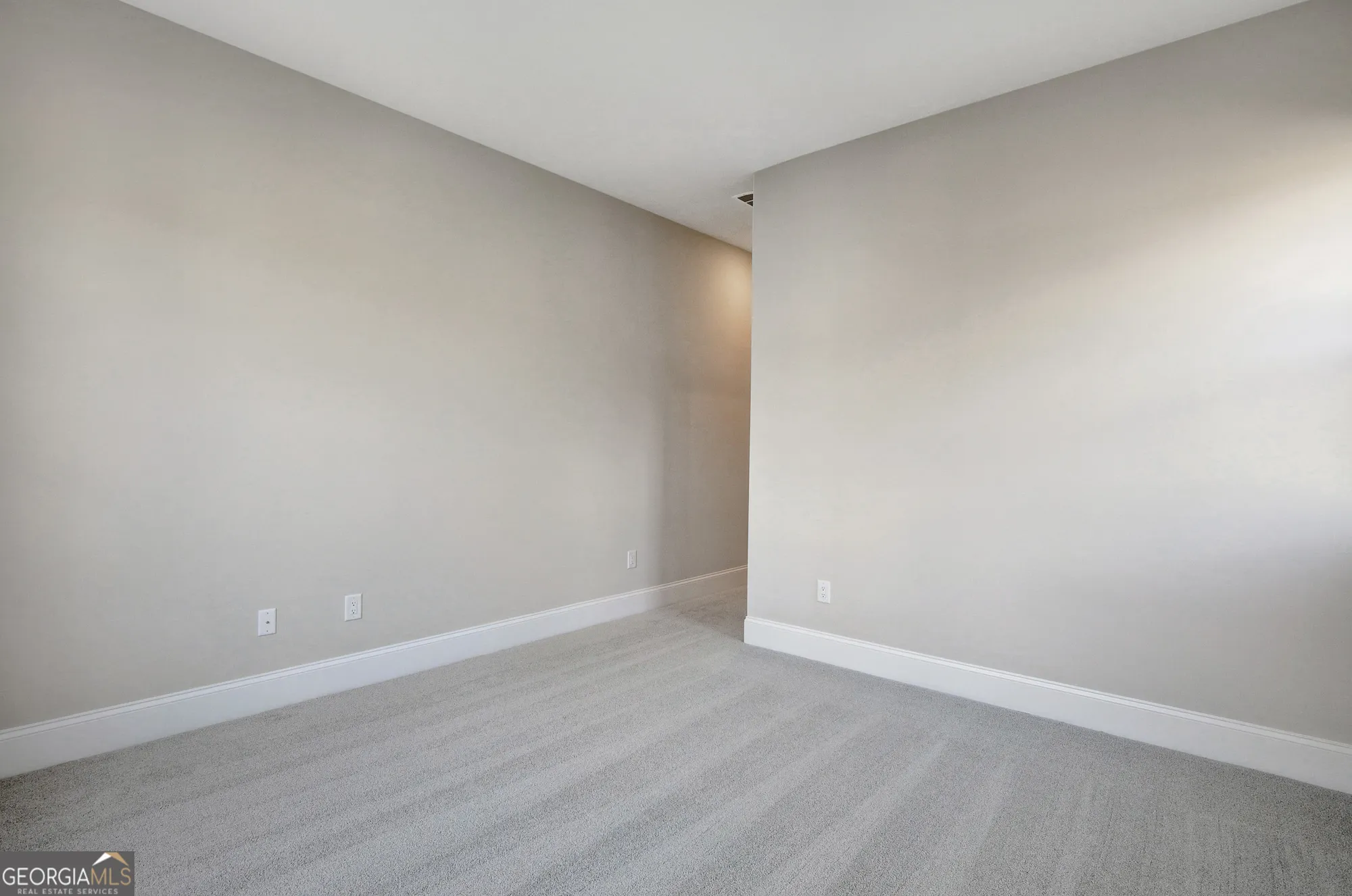 Property Slideshow image 56 of 77 | 173 club cresswind dr, Newnan, GA, 30263