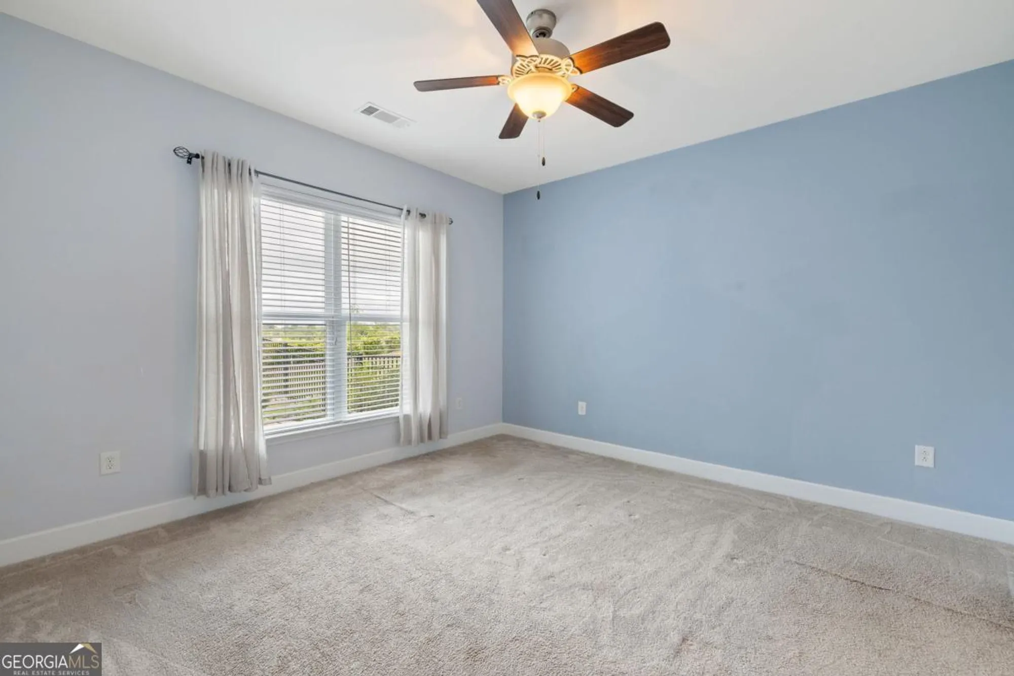 Property Slideshow image 32 of 51 | 1241 branch creek way, Greensboro, GA, 30642