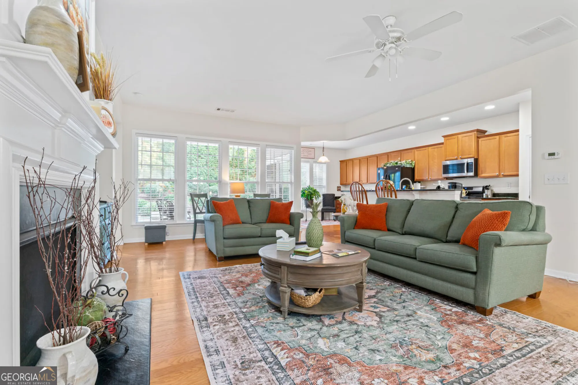 Property Slideshow image 8 of 42 | 811 dusky sap ct, Griffin, GA, 30223