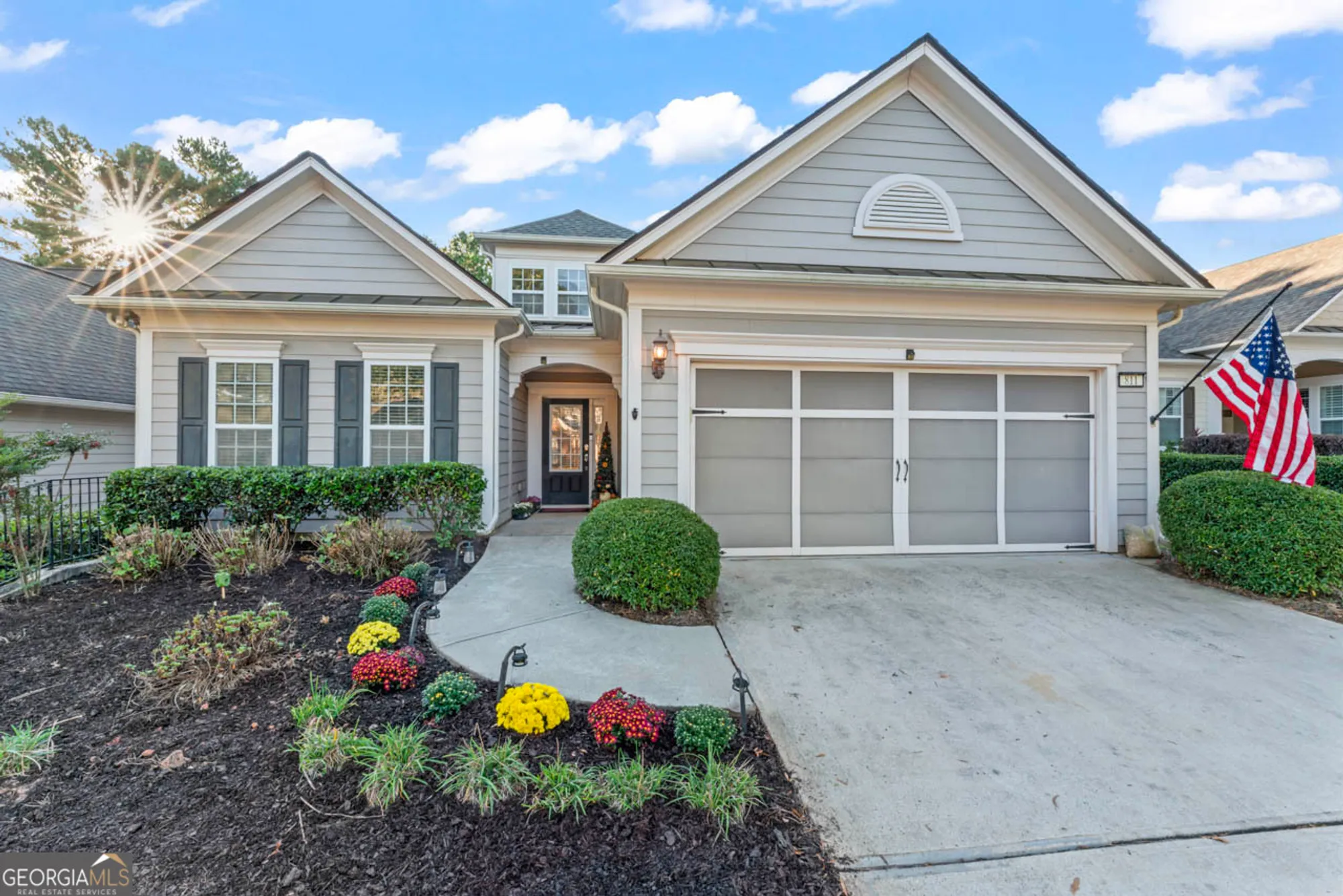 Property Slideshow image 2 of 42 | 811 dusky sap ct, Griffin, GA, 30223