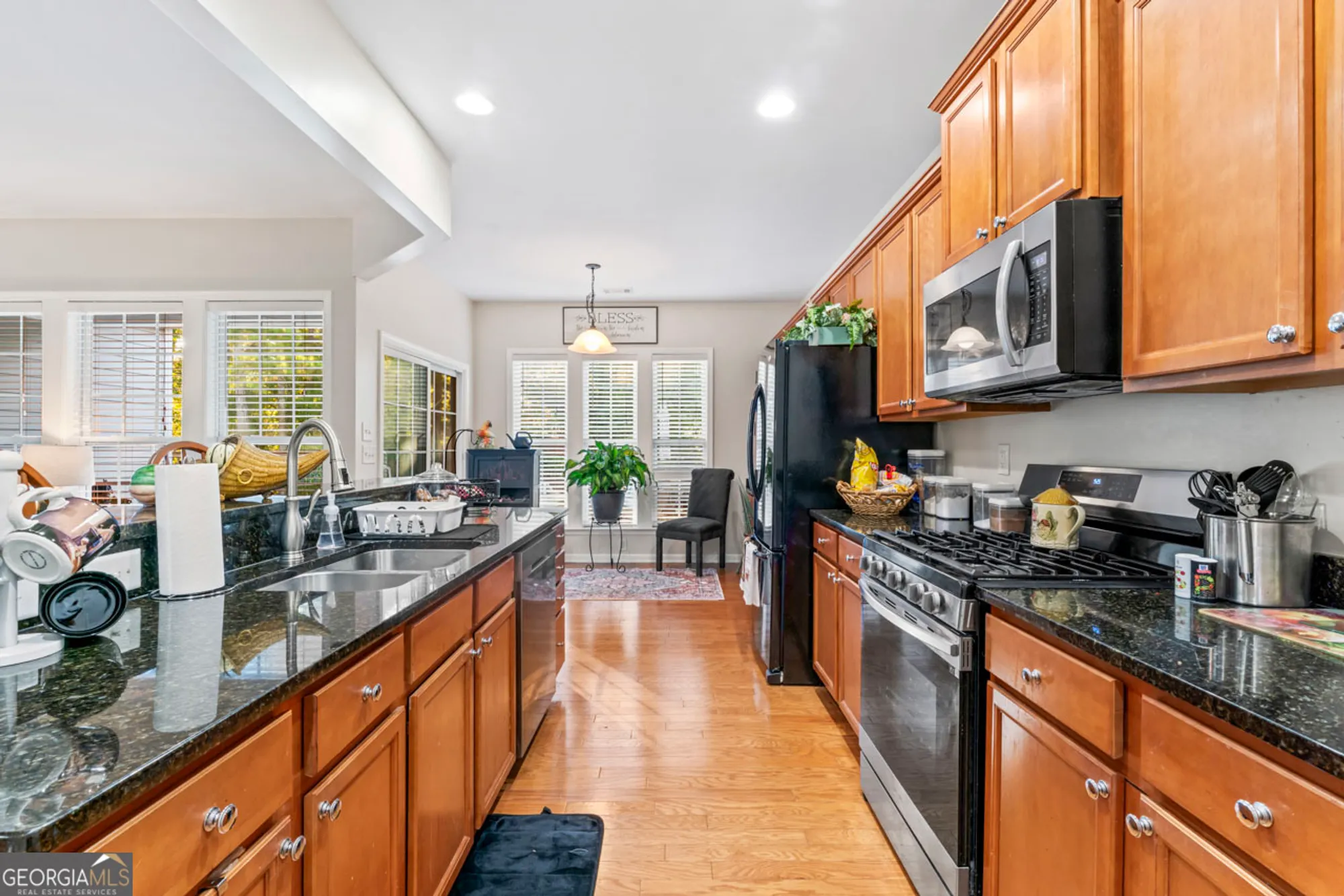 Property Slideshow image 17 of 42 | 811 dusky sap ct, Griffin, GA, 30223