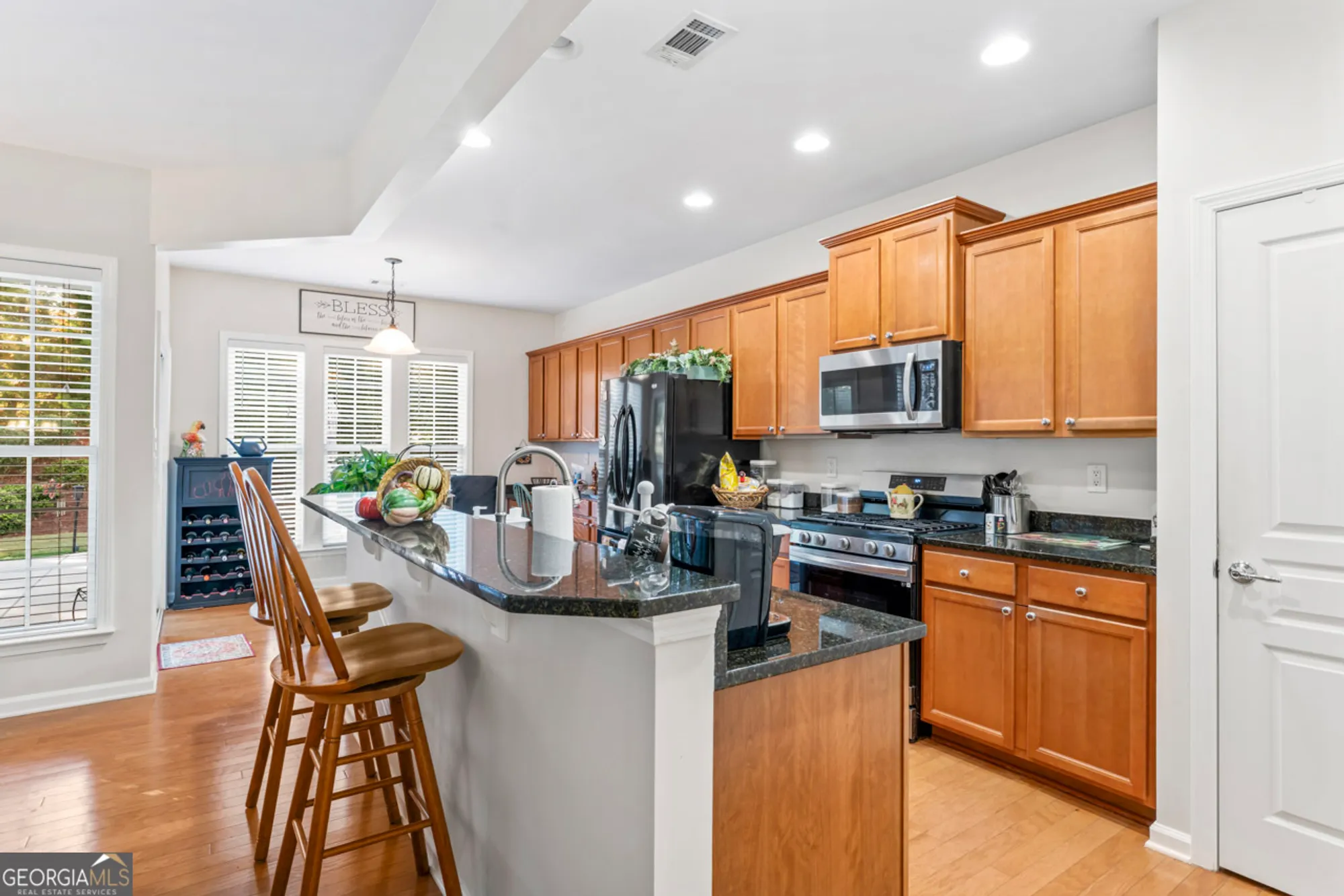 Property Slideshow image 16 of 42 | 811 dusky sap ct, Griffin, GA, 30223