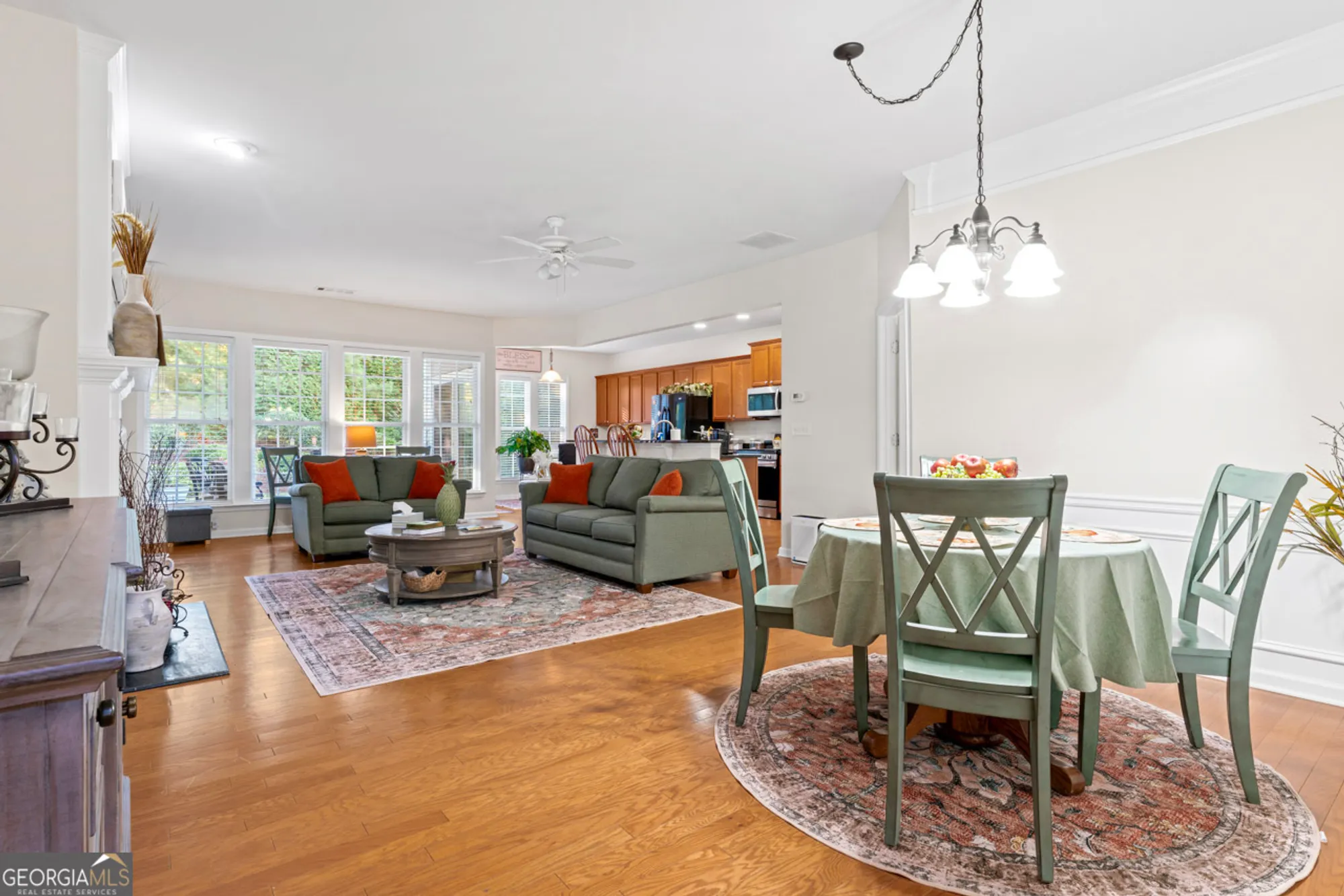 Property Slideshow image 7 of 42 | 811 dusky sap ct, Griffin, GA, 30223