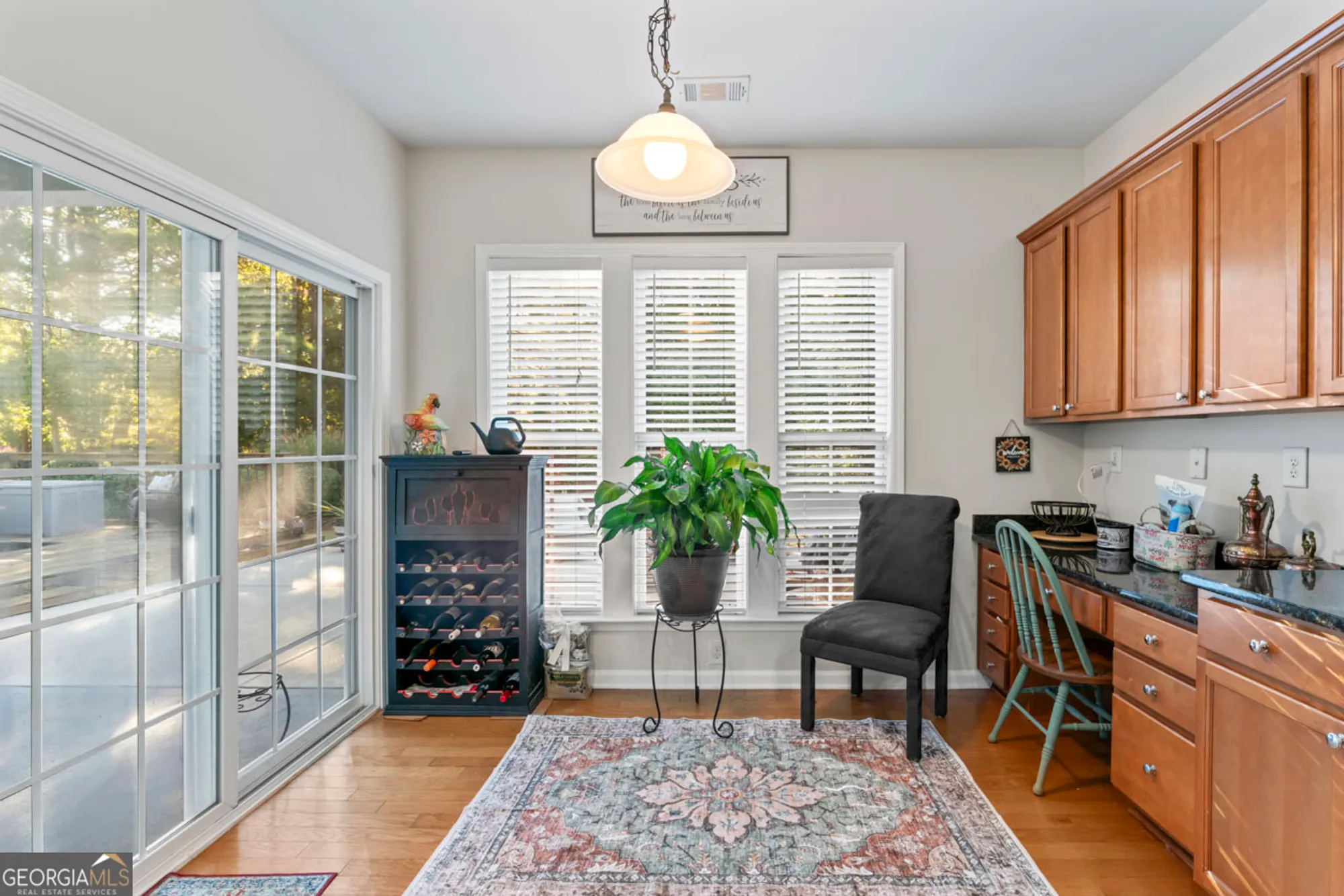 Property Slideshow image 20 of 42 | 811 dusky sap ct, Griffin, GA, 30223