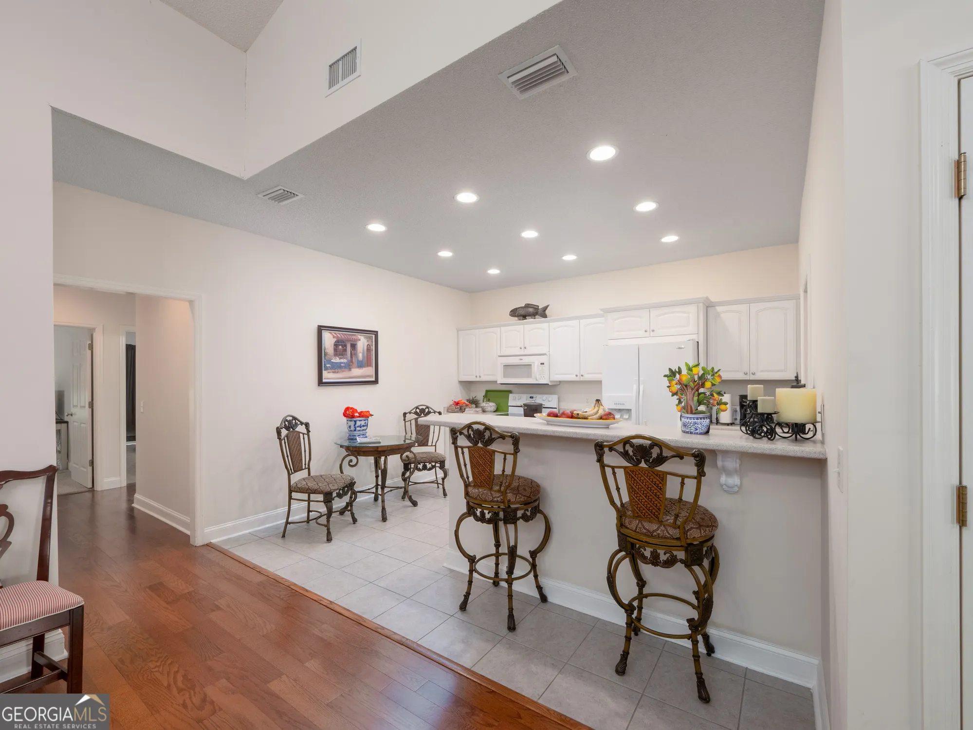 Property Slideshow image 7 of 31 | 204 peppertree crossing ave # 204, Brunswick, GA, 31525