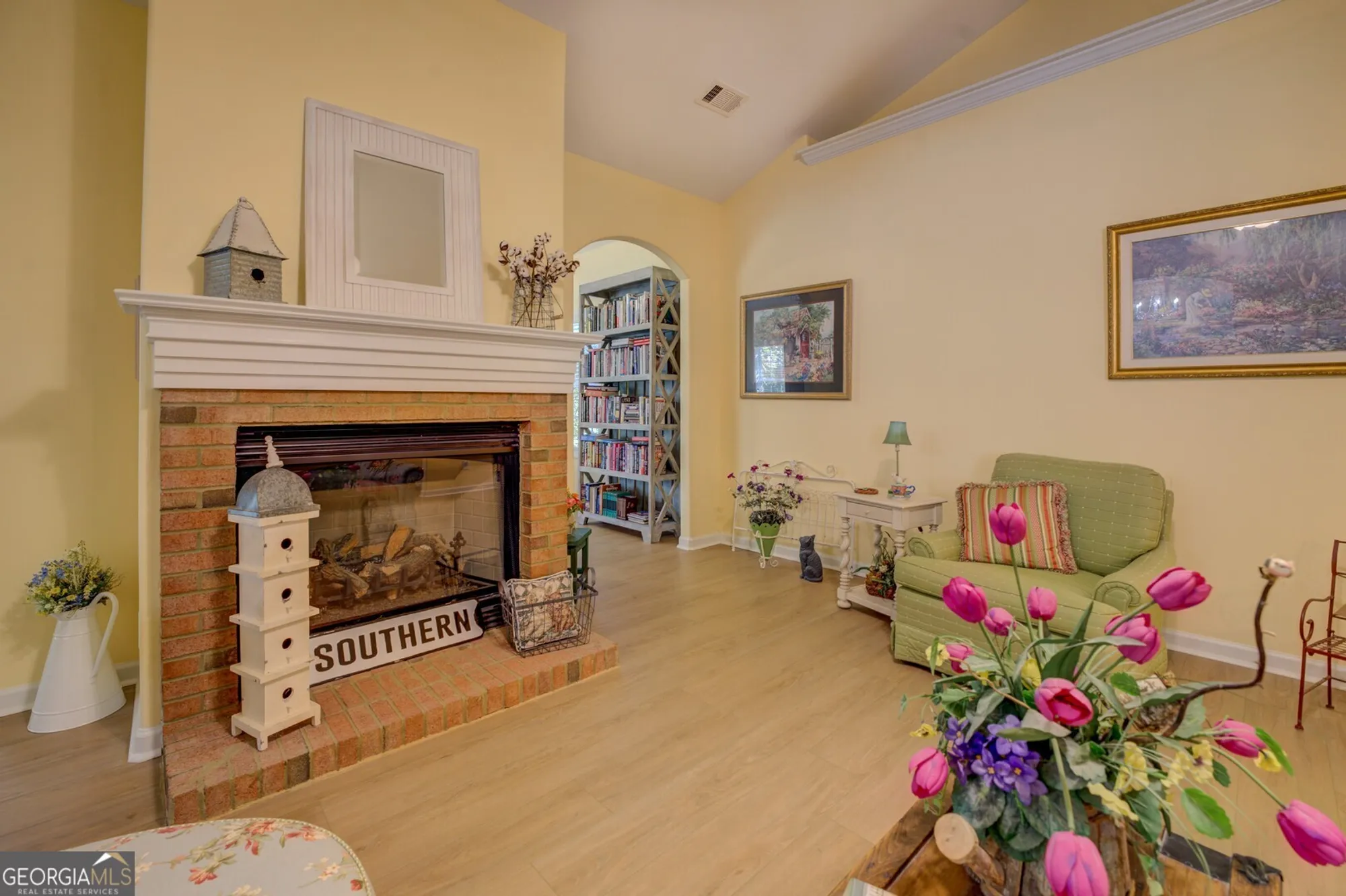 Property Slideshow image 7 of 42 | 310 crossroads dr, Social Circle, GA, 30025